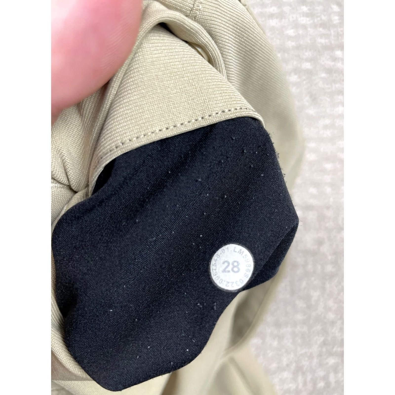 Lululemon Lululemon Pants Mens 28x31 Classic Fit Warpstreme Beige Chino 5-Pocket Logo Regular Mens Size US 28 / EU 44 - 6 Thumbnail