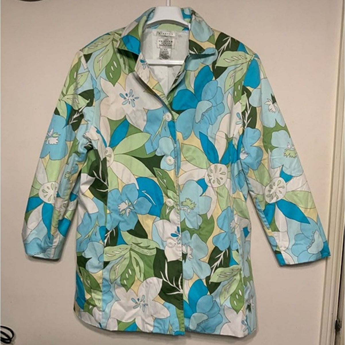 Unknown London John Paul Richard Floral Button Up Women's Size 18W USED Size XXL / US 16-18 / IT 52-54 - 1 Thumbnail