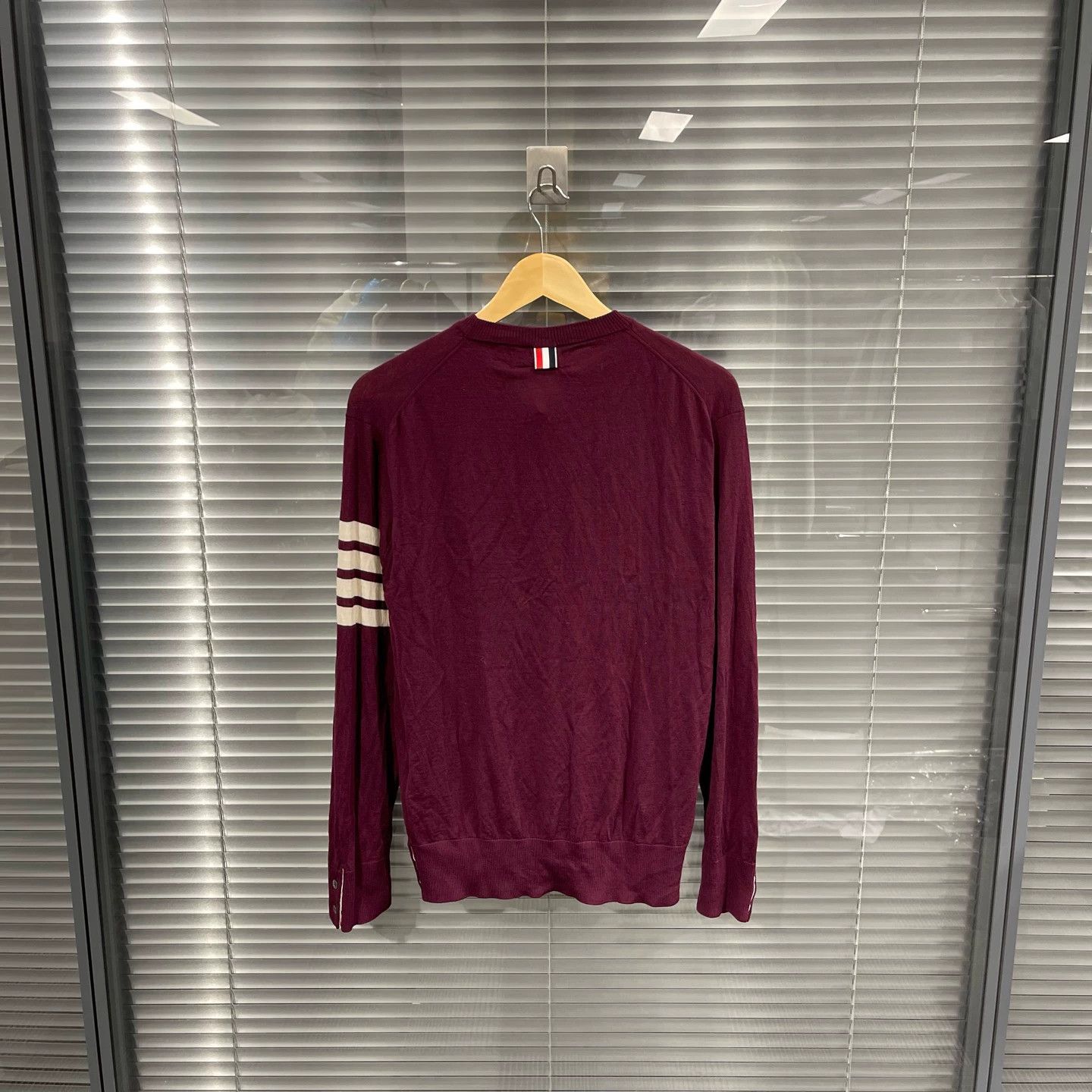 Thom Browne Thom Browne Classic 4-Stripe Knit Sweater Size 4 99 New Size S / US 4 / IT 40 - 2 Thumbnail