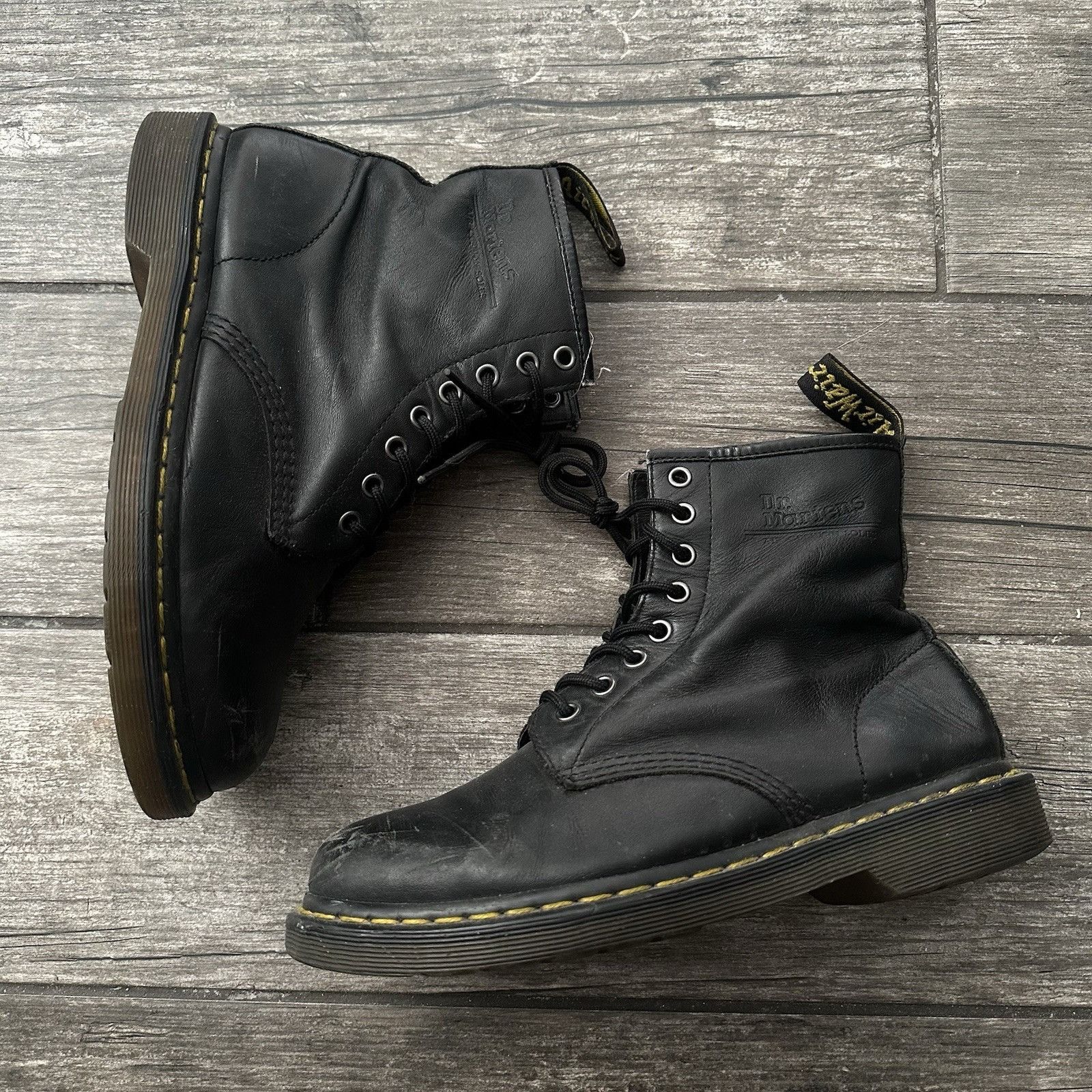 Dr. Martens VTG DR MARTENS ORIGINAL BOOTS BLACK LEATHER DISTRESSED FITS Size US 8 / EU 41 - 1 Thumbnail