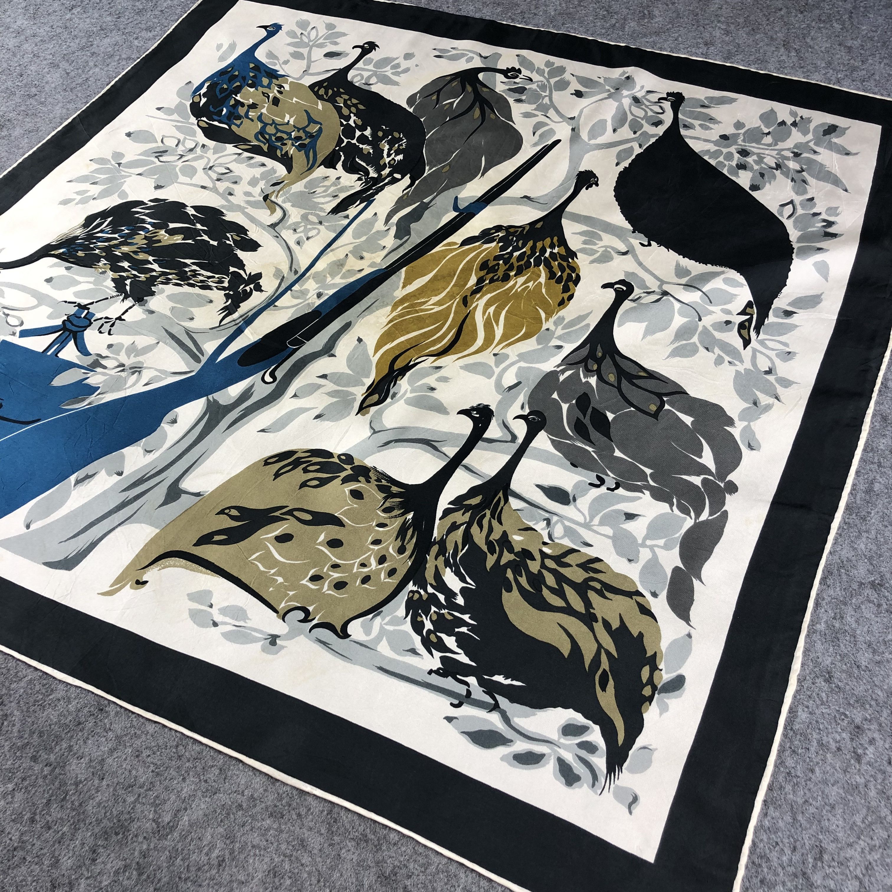 Japanese Brand Vintage Birds Design Hand Rolled Silk Scarf M913 Size ONE SIZE - 2 Thumbnail