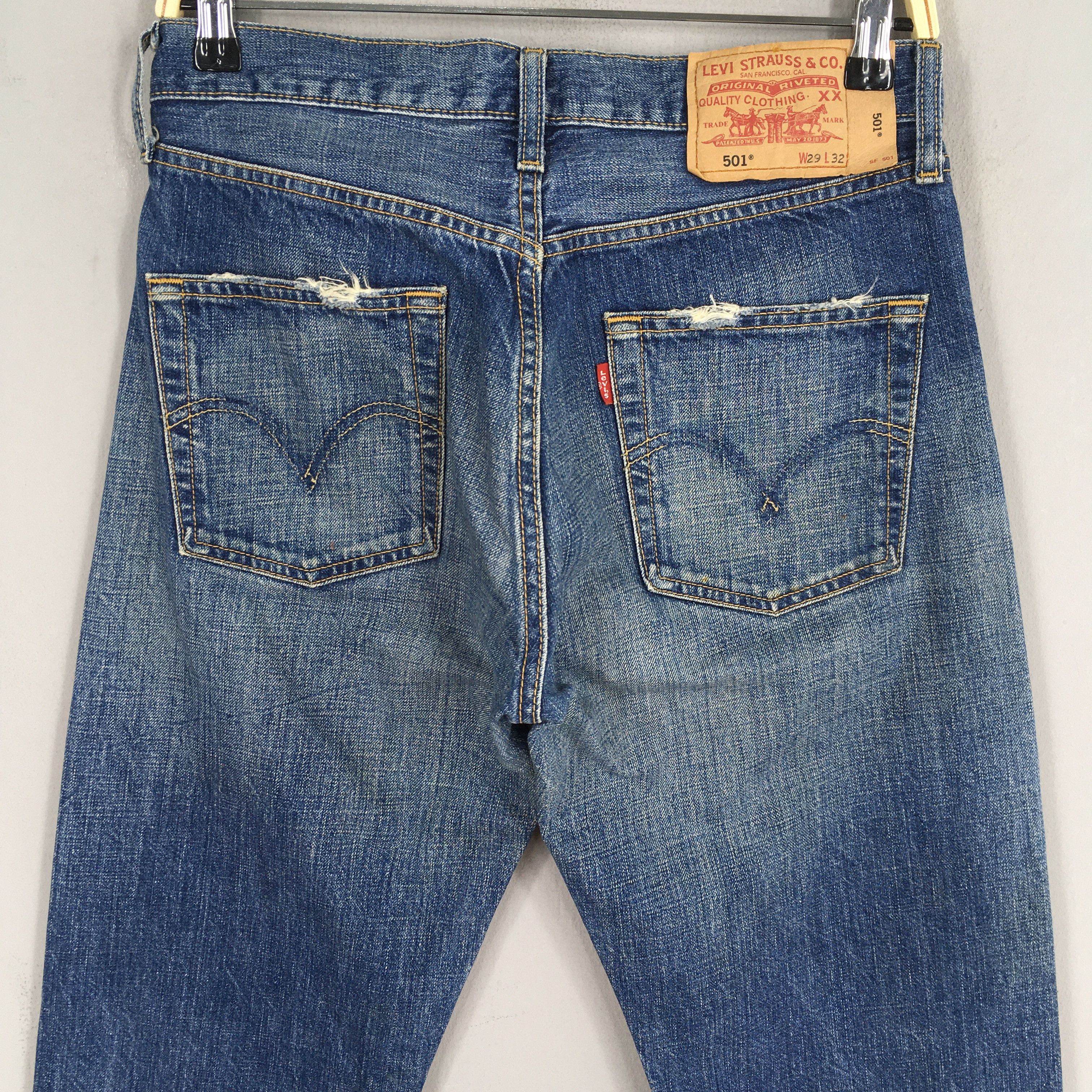 Levi's Size 28x30.5 Vintage 90s Levi's 501 Faded Blue Jeans S1214 Size US 28 / EU 44 - 9 Thumbnail