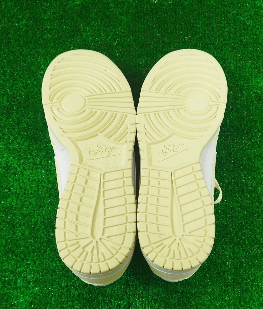 Nike Shoes Nike Dunk Low Unisex. Size US 9 / EU 42 - 6 Thumbnail