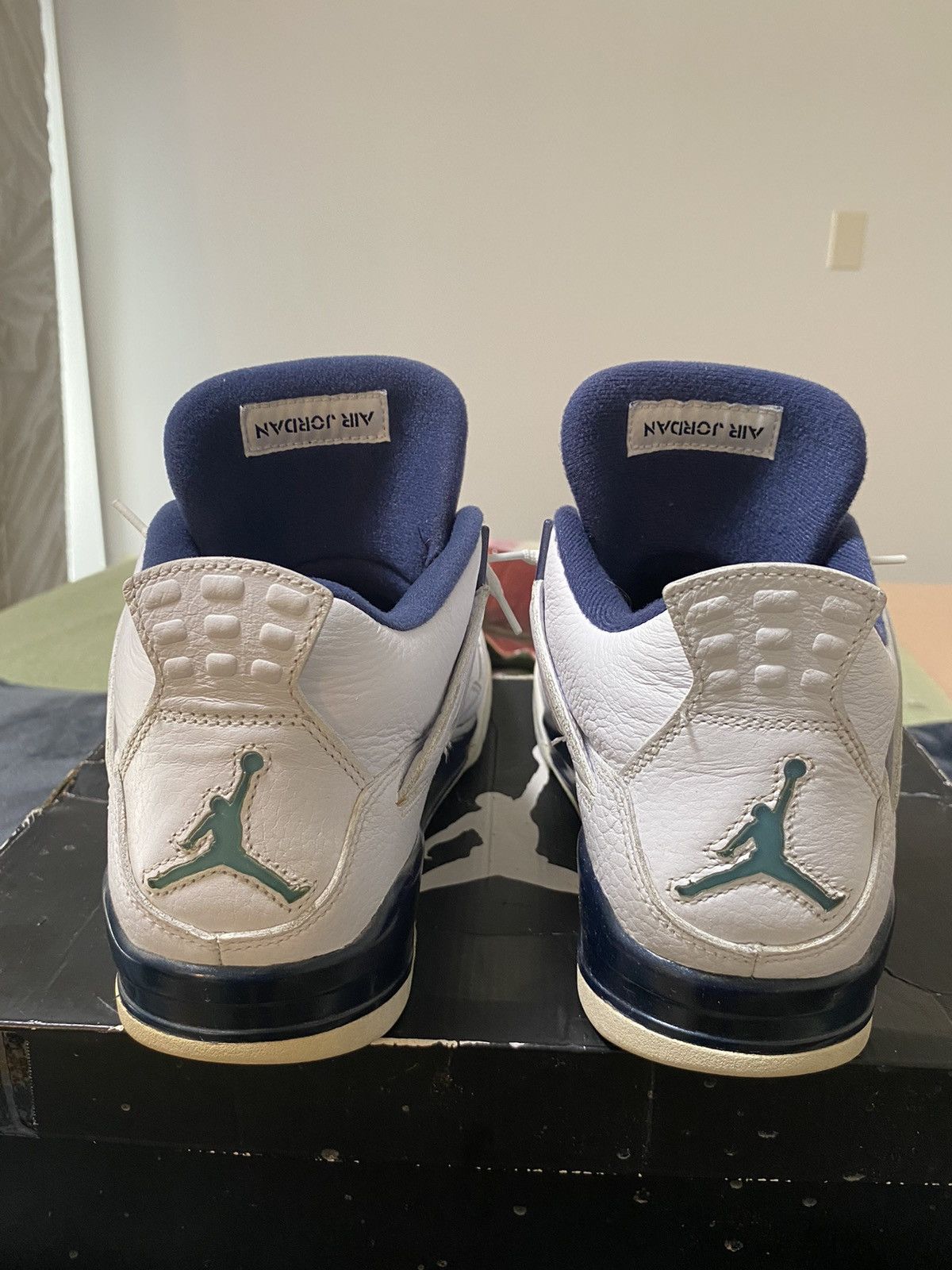 Jordan Brand Air Jordan 4 Columbia 2014 Release Men’s shoes Size US 10 / EU 43 - 3 Thumbnail
