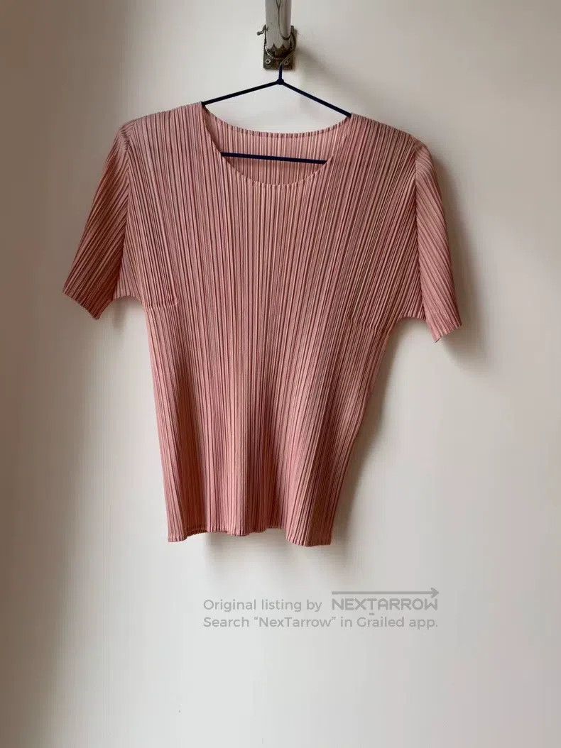 Issey Miyake Issey Miyake Pink Short Sleeve Top Size L / US 10 / IT 46 - 1 Thumbnail