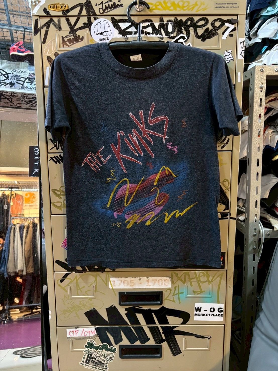 Band Tees Vintage The Kinks T shirt 1985’s Size US M / EU 48-50 / 2 - 1 Thumbnail