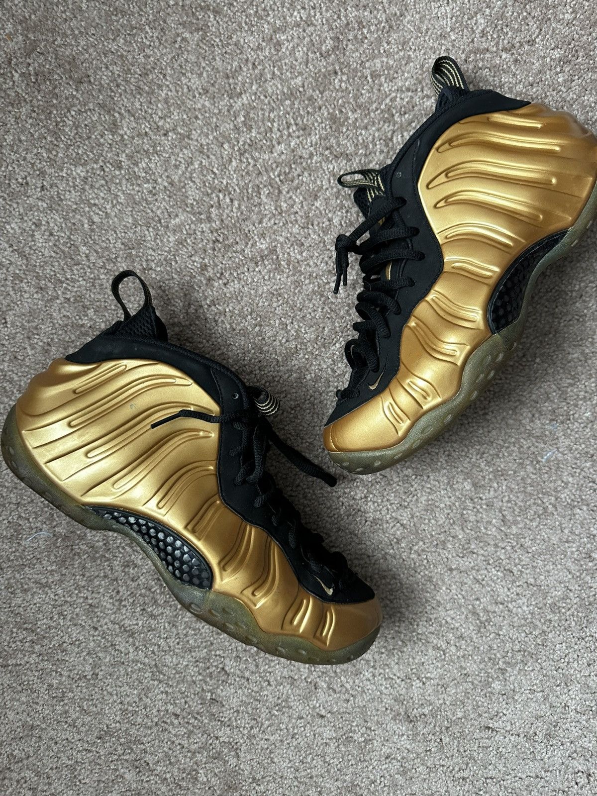 Nike Nike foamposite gold Size US 10 / EU 43 - 1 Thumbnail