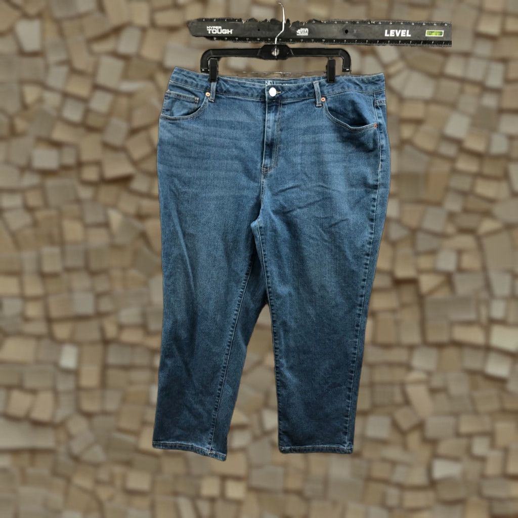 Vintage No Boundaries Jeans High Rise Mom Jeans Size 21 Juniors Medium Wash Blue Denim Women Adult Regular 5-Pocket Distressed? No—but no. Size 42" / US 20 - 1 Thumbnail