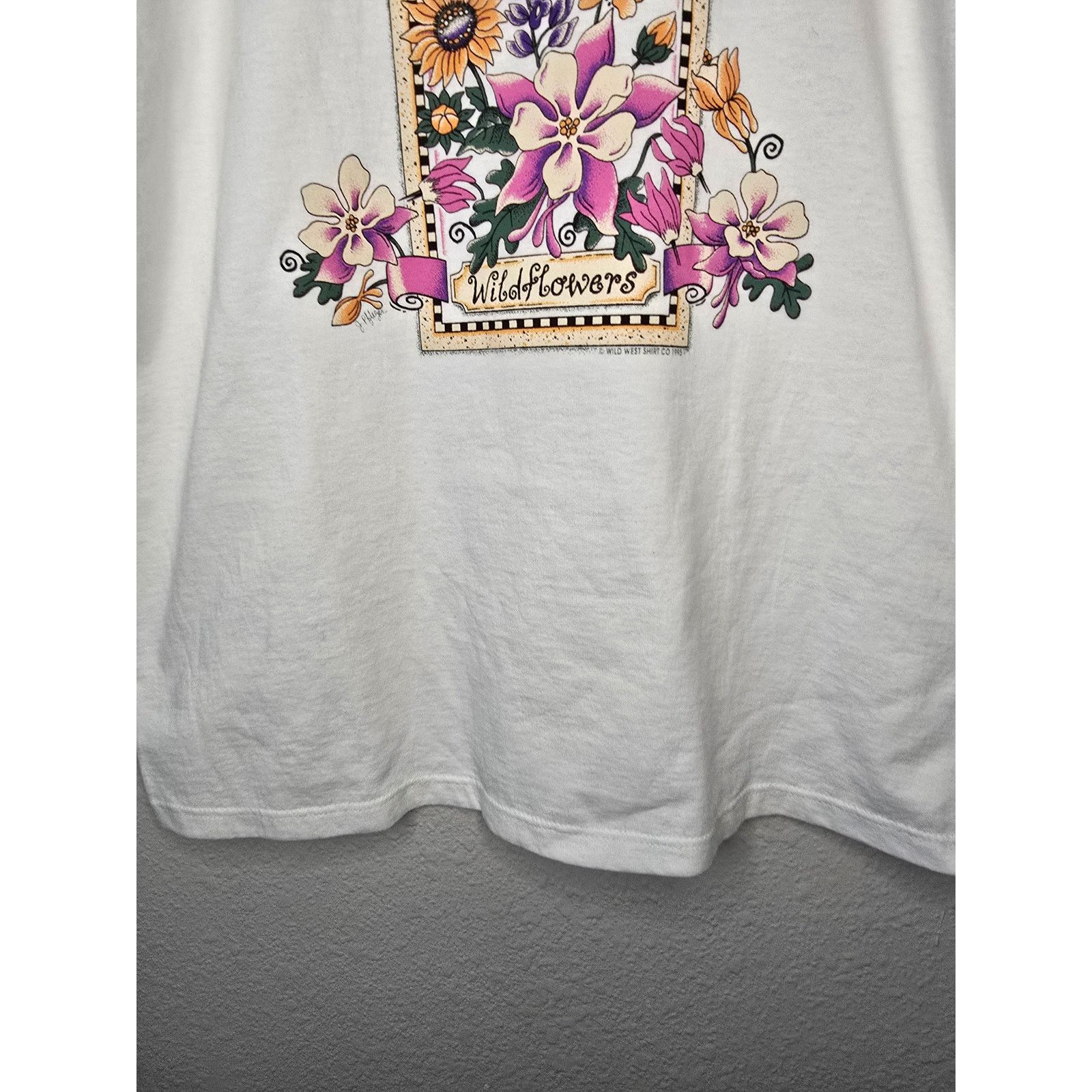 Vintage Vintage Montana Shirt Womens L Floral Wildflower White Tee Size L / US 10 / IT 46 - 5 Thumbnail