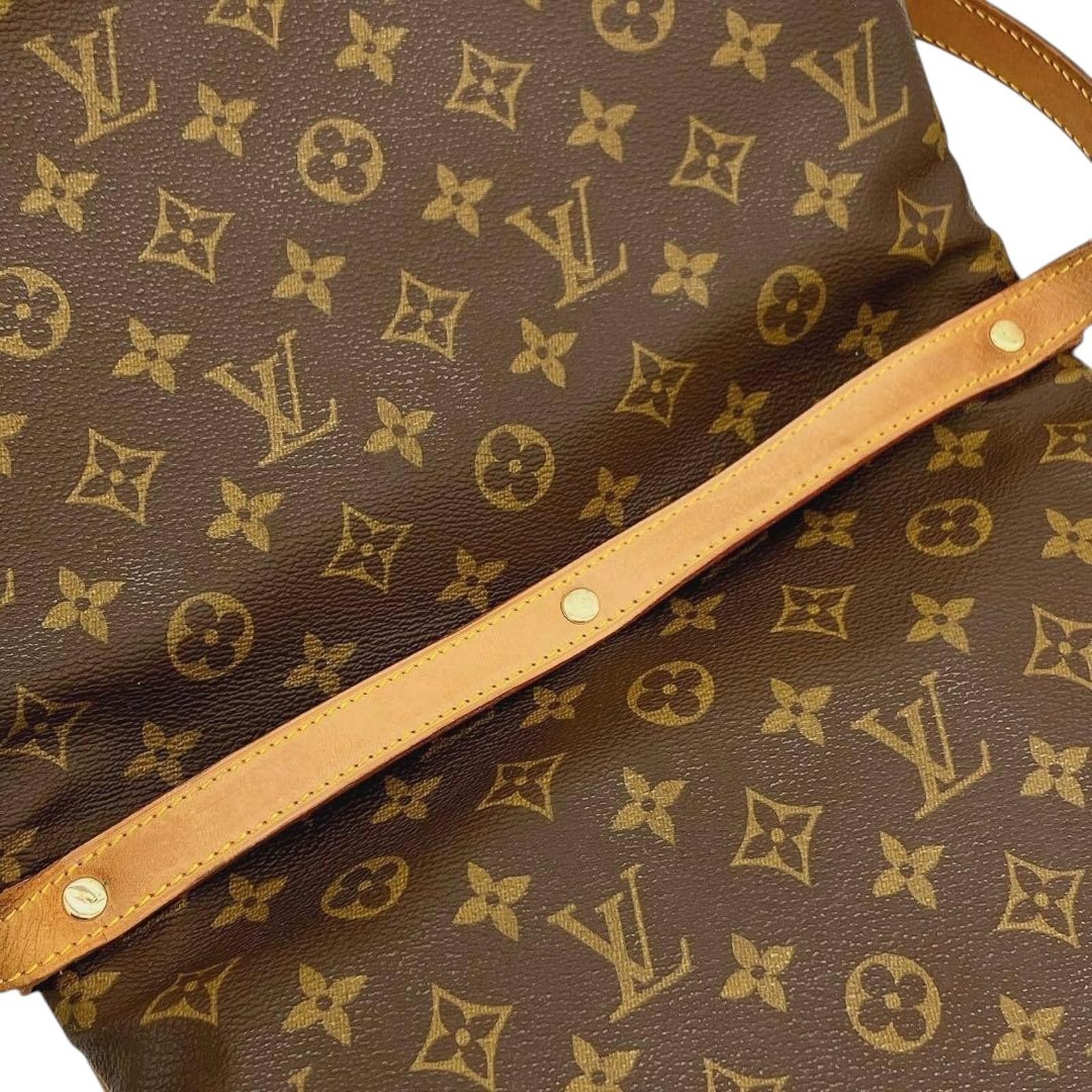 Louis Vuitton Louis Vuitton - Monogram Canvas Shoulder Bag Size ONE SIZE - 9 Thumbnail