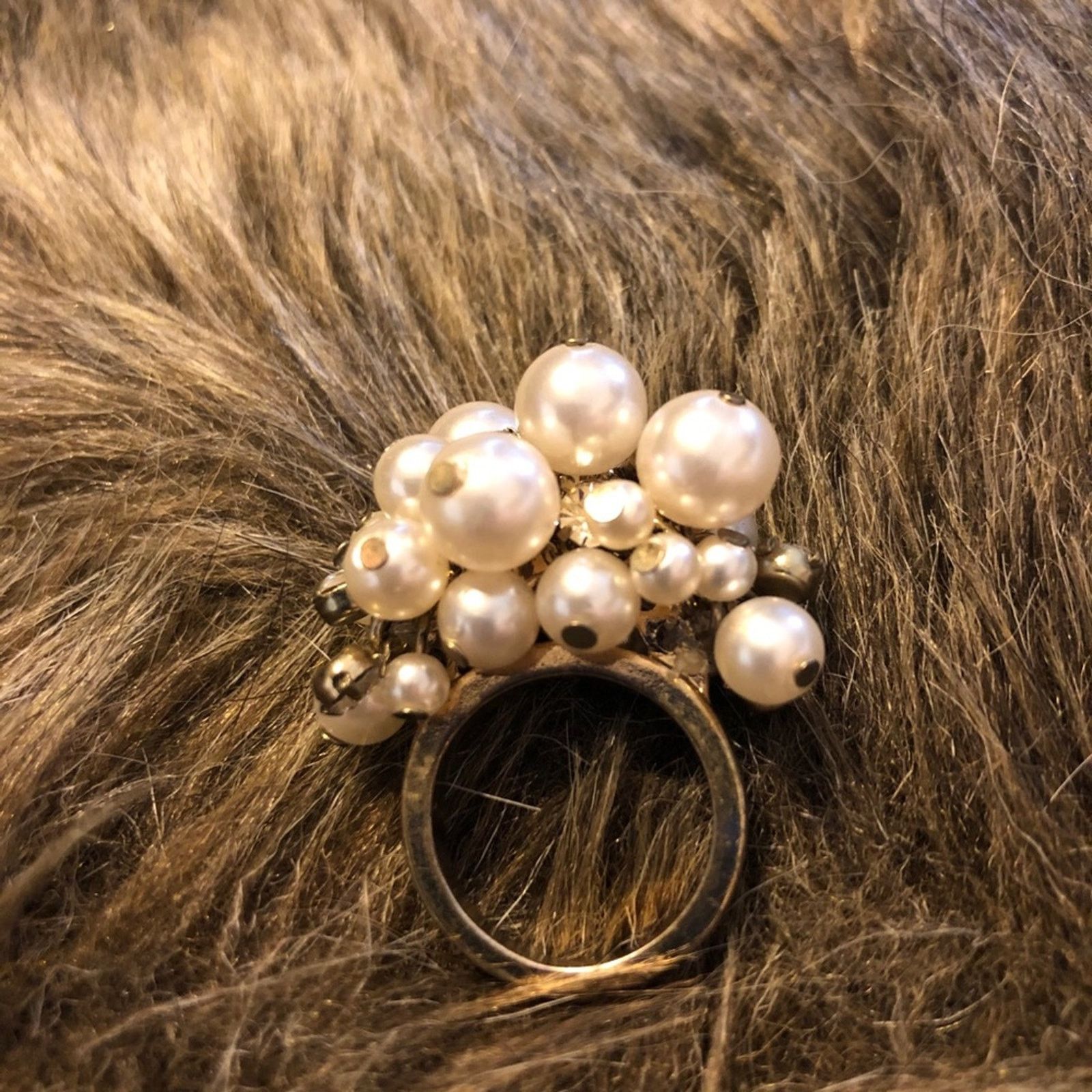 Jewelry Faux pearl and rhinestone bauble cluster ring Size ONE SIZE - 8 Thumbnail