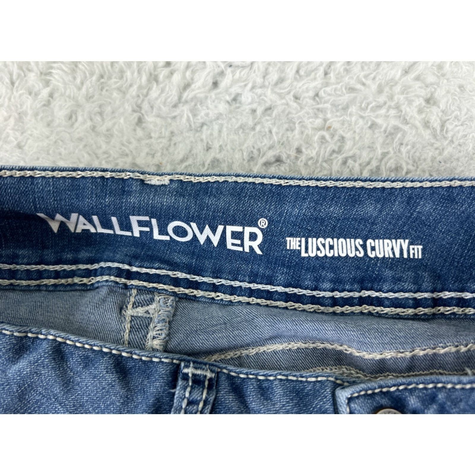 Vintage VINTAGE Wallflower Jeans Women's Denim Pants 5 Blue Low Rise Bootcut Stretch Cotton 24x31 Size 27" / US 4 / IT 40 - 6 Thumbnail
