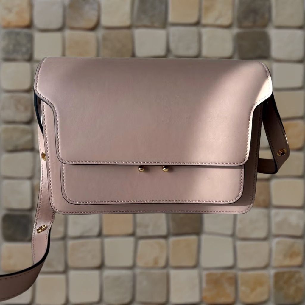 Marni Marni Trunk Medium Shoulder Bag Women's Pink Leather Authentic Used Size ONE SIZE - 1 Thumbnail