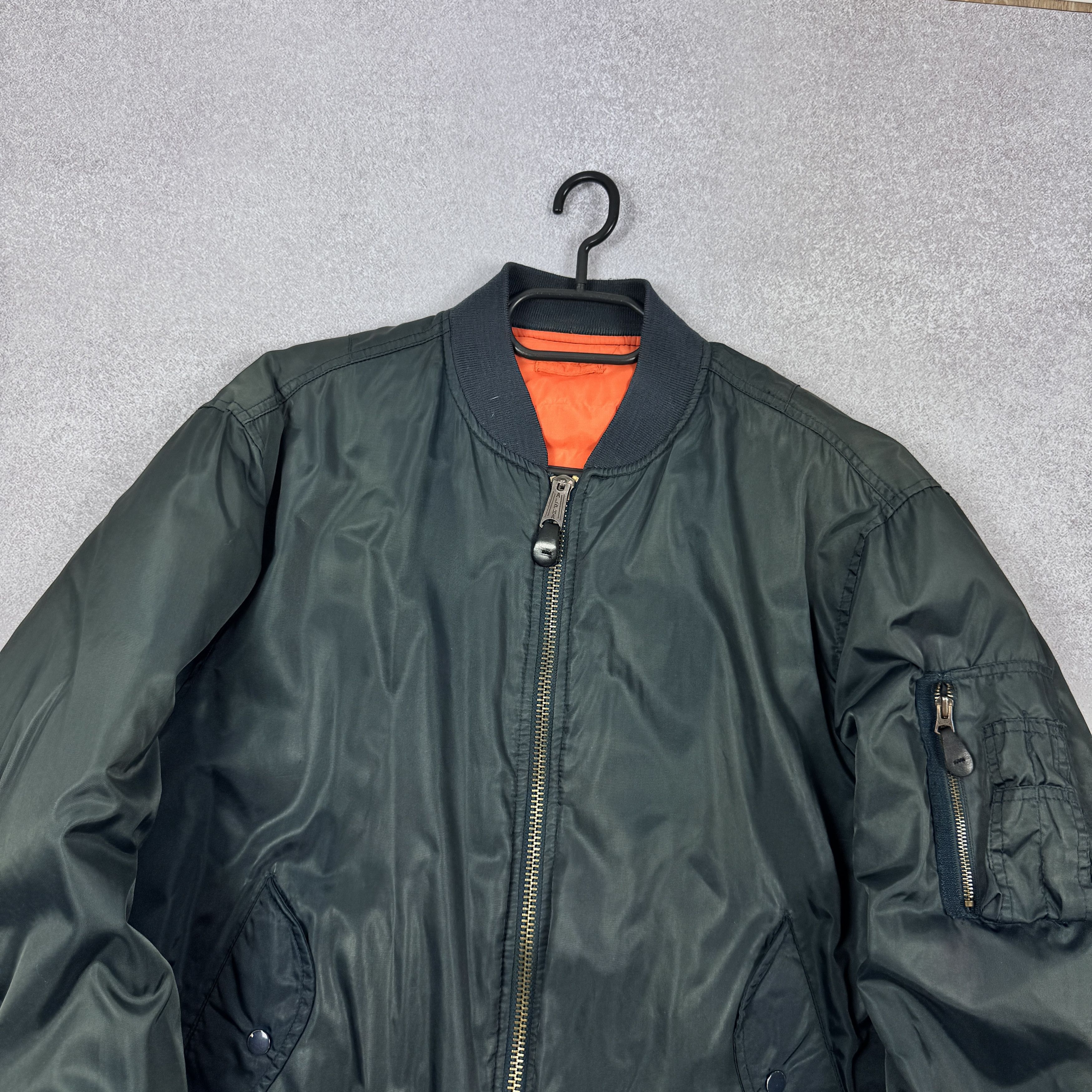 Alpha Industries VNTG ALPHA INDUSTRIES MA-1 NYLON DISTRSED REVERSIBLE BOMBER Size US XL / EU 56 / 4 - 3 Thumbnail