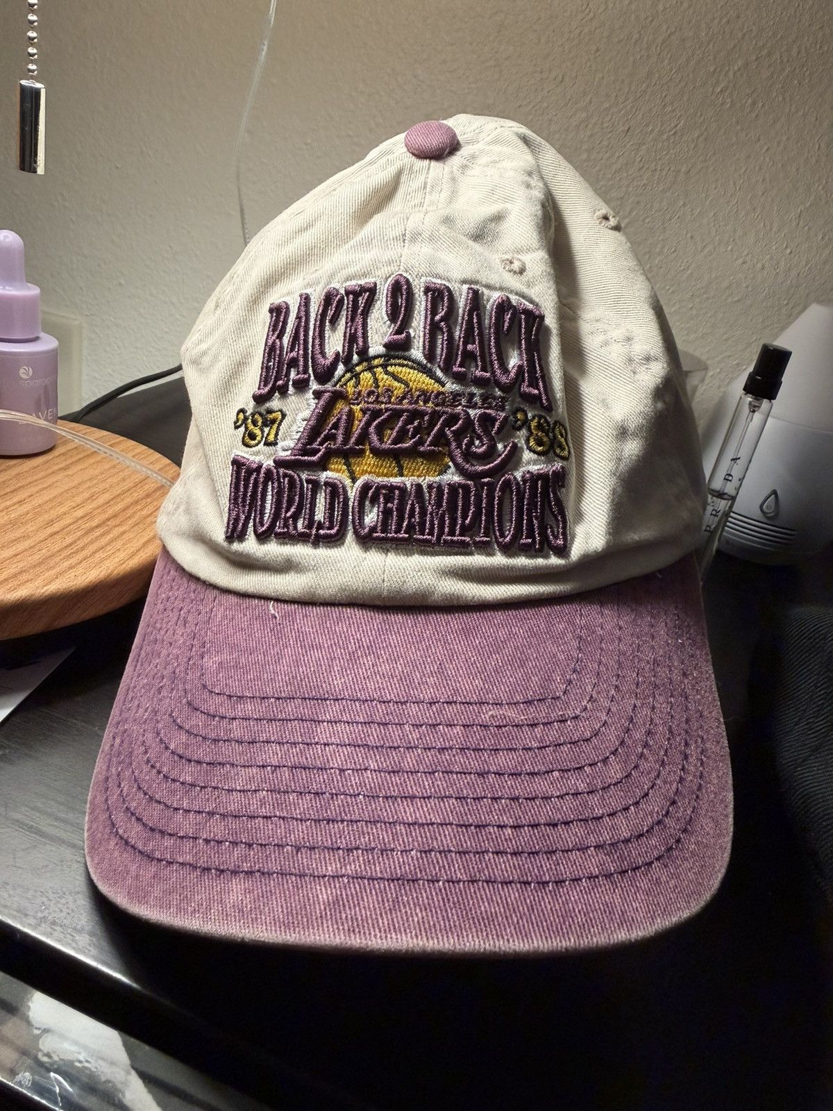 Mitchell & Ness Lakers 1987 Champion Hat Size ONE SIZE - 1 Thumbnail