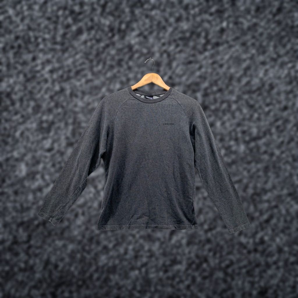 Patagonia Patagonia Pullover Sweatshirt Graphic Heather Gray Crewneck Size Mens Small Size US S / EU 44-46 / 1 - 1 Thumbnail