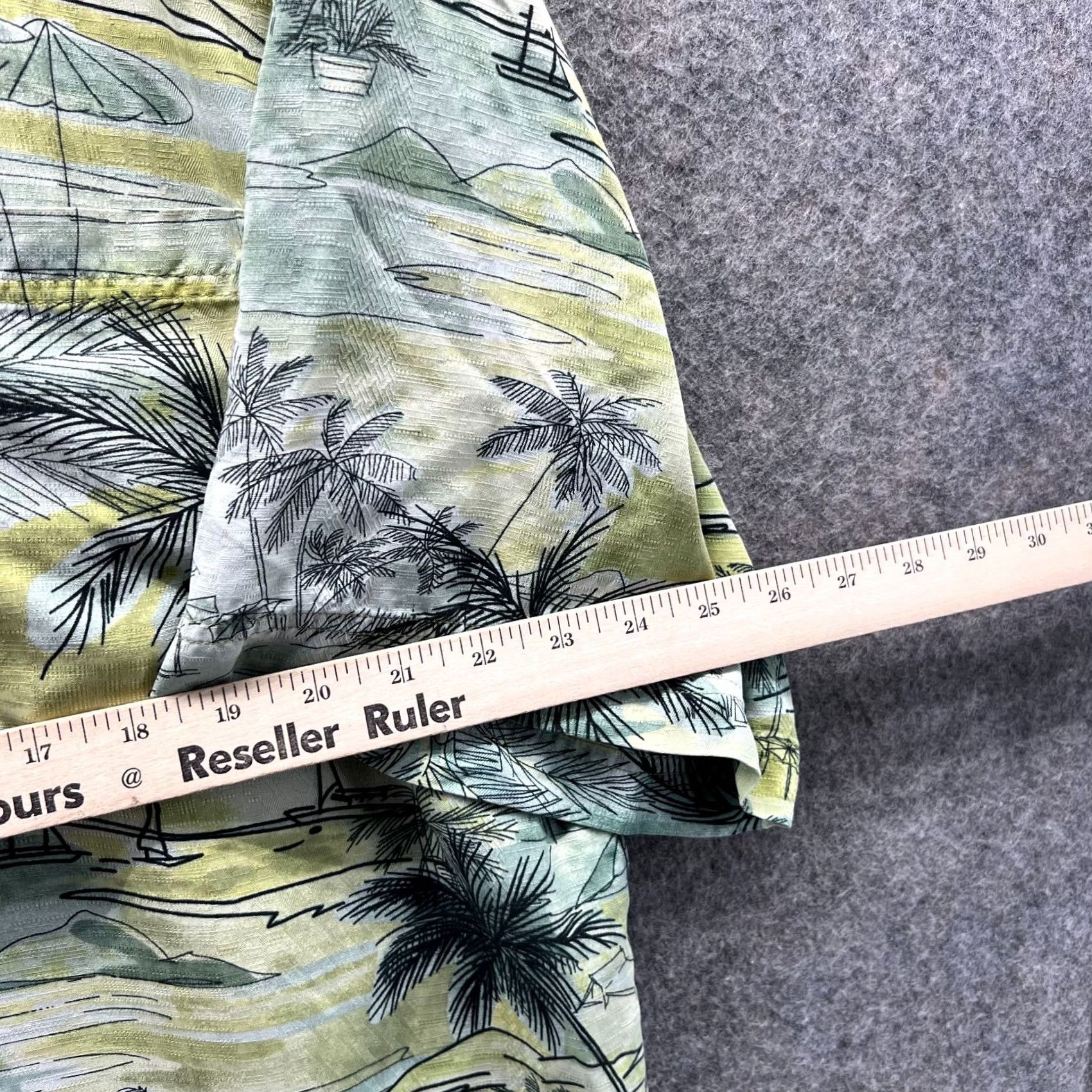 Tommy Bahama VINTAGE Tommy Bahama Shirt Mens XL Green Men Hawaiian Camp Silk Palm Trees Paradise Button Size US XL / EU 56 / 4 - 4 Thumbnail