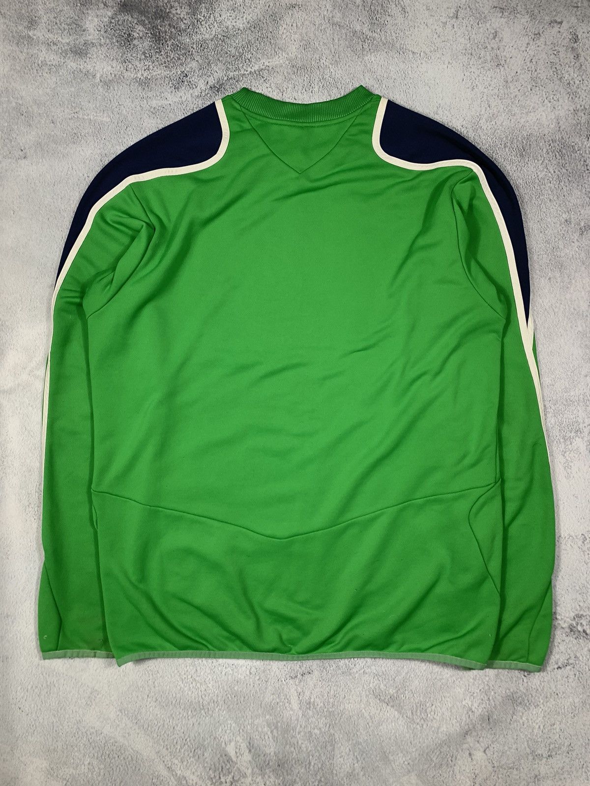Umbro × Vintage Vintage y2k Umbro sweatshirt sportswear style size XL Size US XL / EU 56 / 4 - 3 Thumbnail