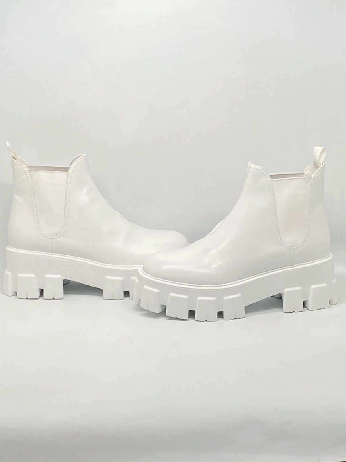 Prada Prada Monolith Leather Lug-Sole Chelsea Boots size 37 Size US 7 / IT 37 - 3 Thumbnail