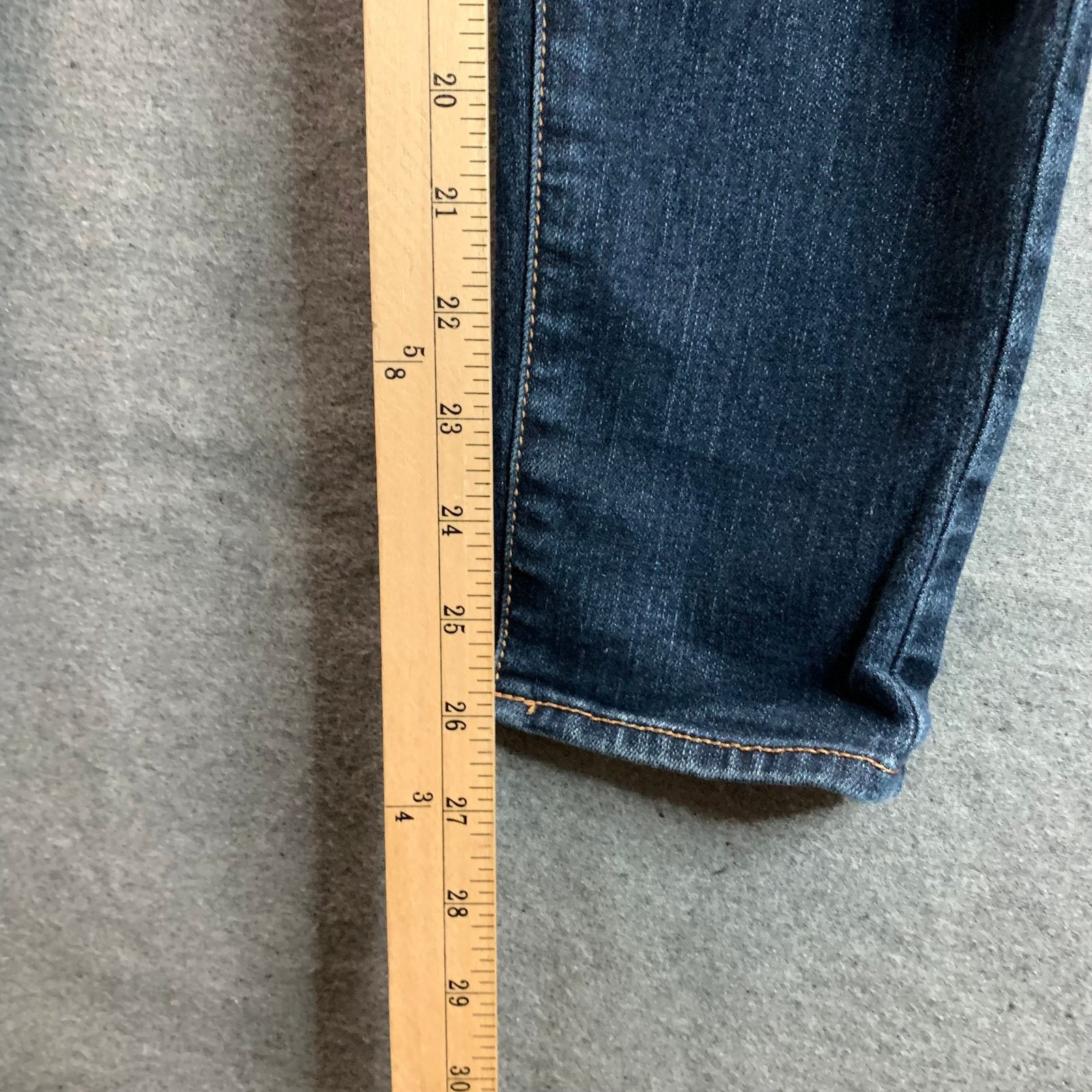 American Eagle Outfitters American Eagle Outfitters Jeans Women Size 6 Blue Size 28" / US 6 / IT 42 - 8 Thumbnail