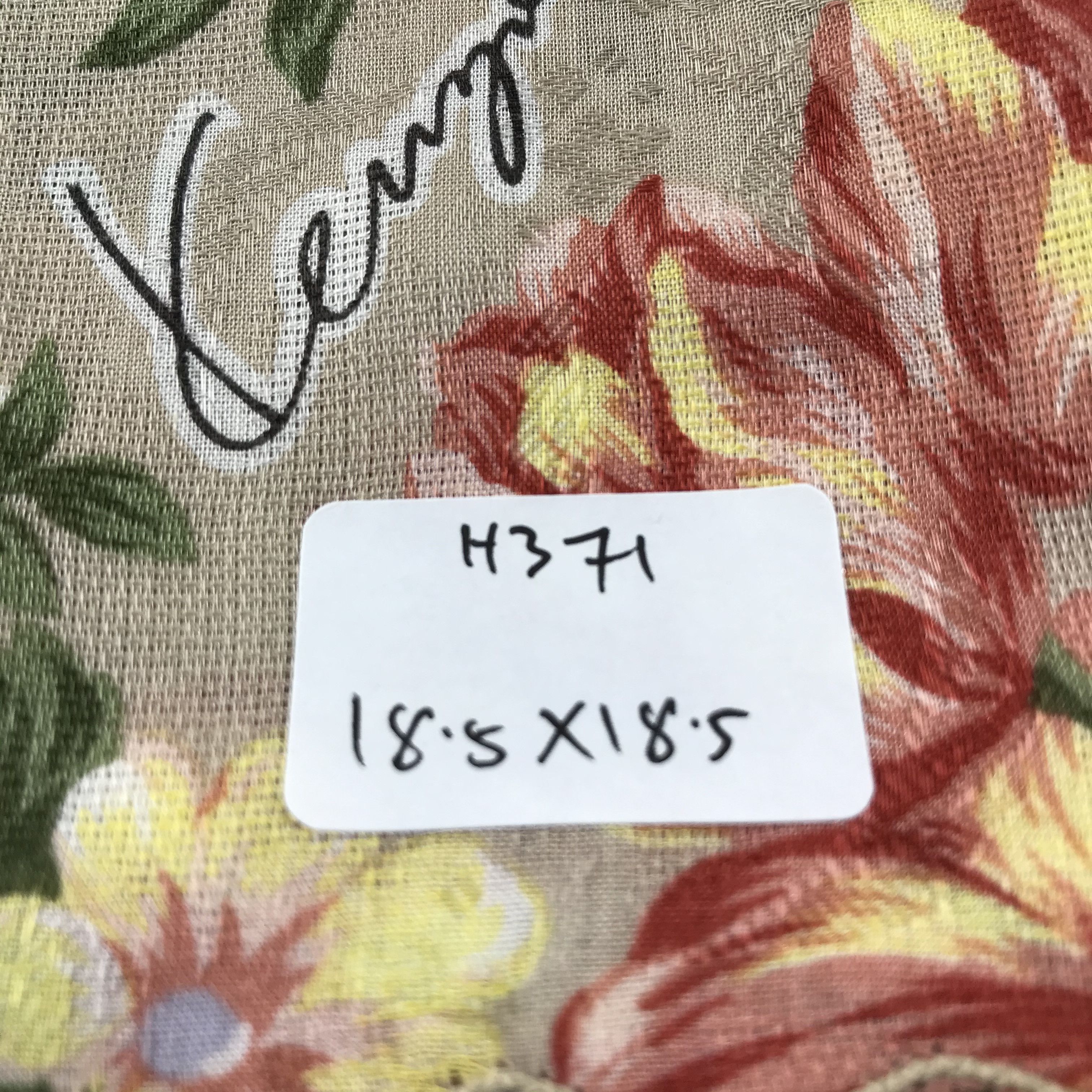 Kenzo Kenzo Floral Handkerchief Neckerchief Bandana H371 Size ONE SIZE - 8 Thumbnail