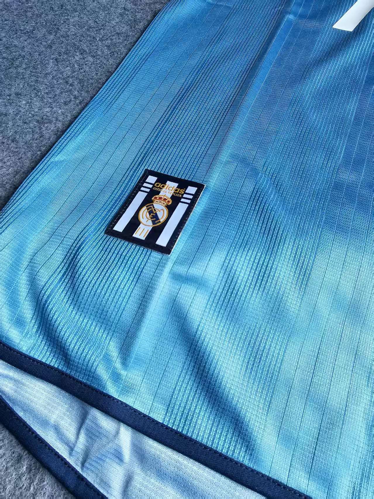 Other 1999 2000 Real Madrid Jersey Away Size US M / EU 48-50 / 2 - 4 Thumbnail