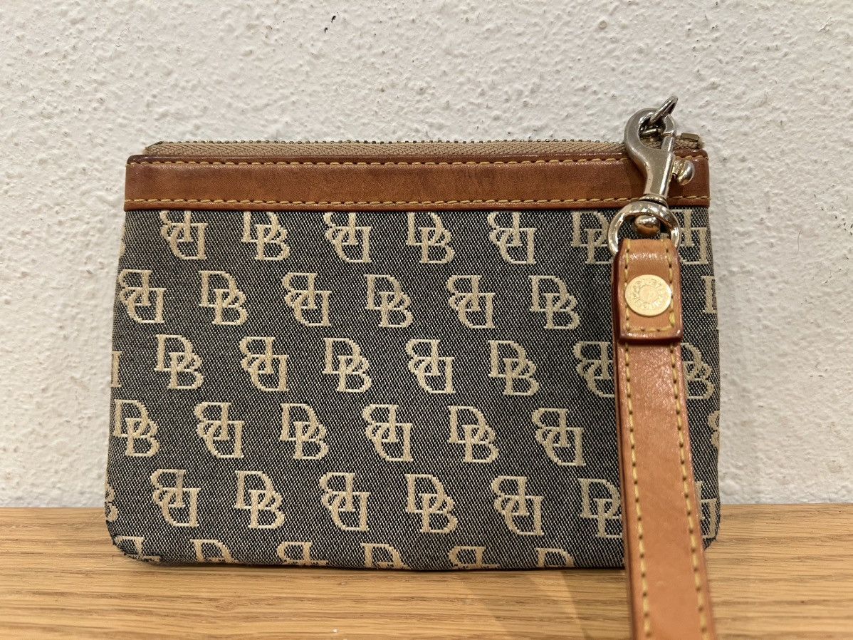 Dooney & Bourke × Vintage Dooney Bourke 1975 Wristlet Pouch 6x4 Size ONE SIZE - 4 Thumbnail