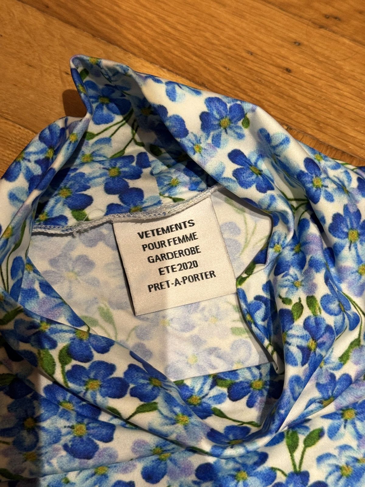 Vetements Vetements SS20 Glove Top Size L / US 10 / IT 46 - 2 Thumbnail