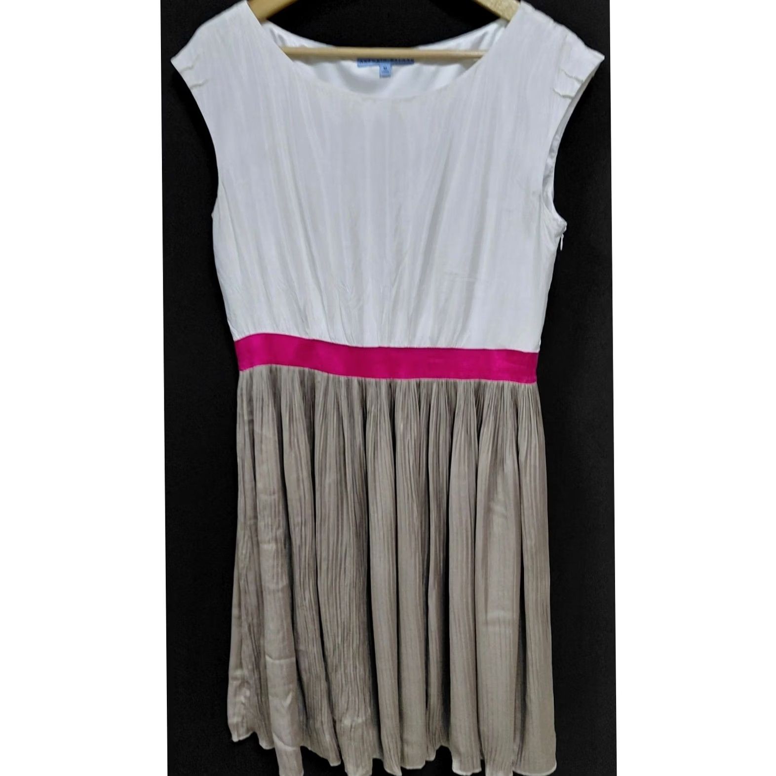 Vintage Antonio Melani Dress Womens 10 White Combo Pink Solid Sleeveless Knee Length Size Size L / US 10 / IT 46 - 2 Thumbnail
