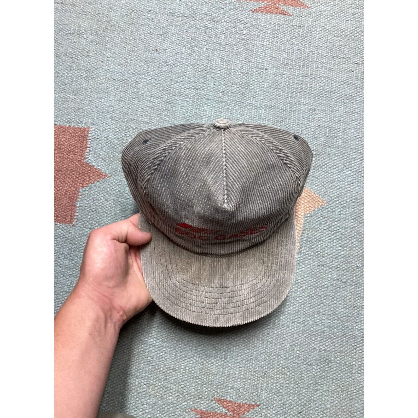 Vintage VINTAGE 90s SnapBack hat corduroy cap BOC gases gray red embroidered Mens Adjustable Red Snapback 90s theme Size ONE SIZE - 3 Thumbnail