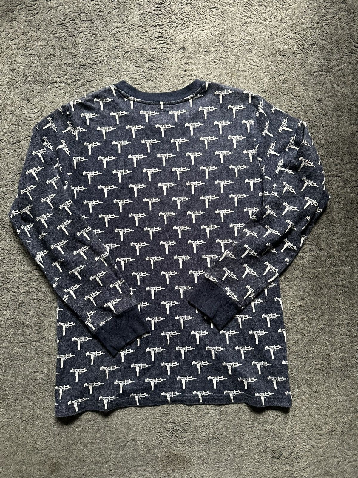 Supreme Supreme FW15 Uzi Long Sleeve Navy Tee All Over Print Size US M / EU 48-50 / 2 - 6 Thumbnail