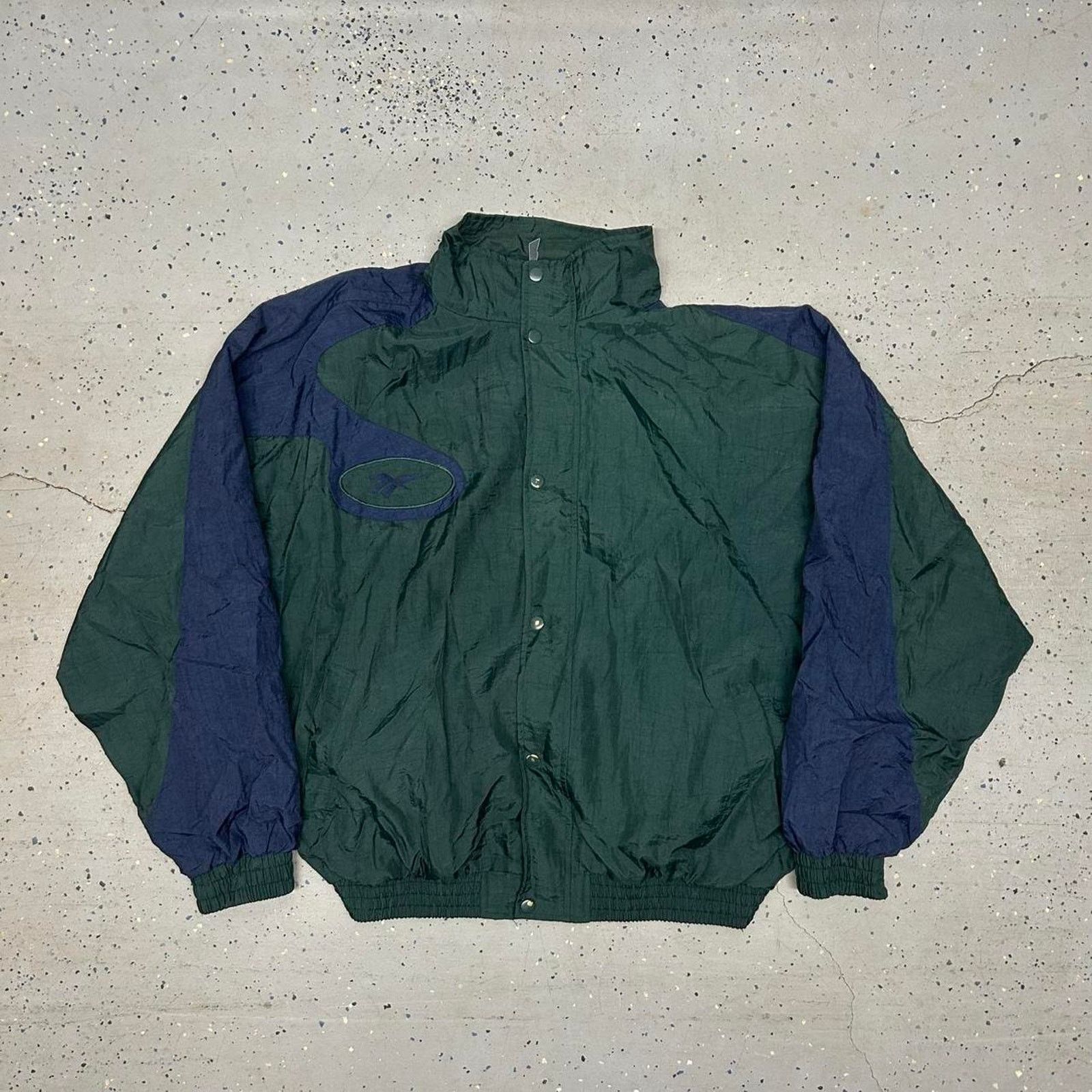 Reebok VTG Reebok green and navy windbreaker jacket Size US XL / EU 56 / 4 - 1 Thumbnail