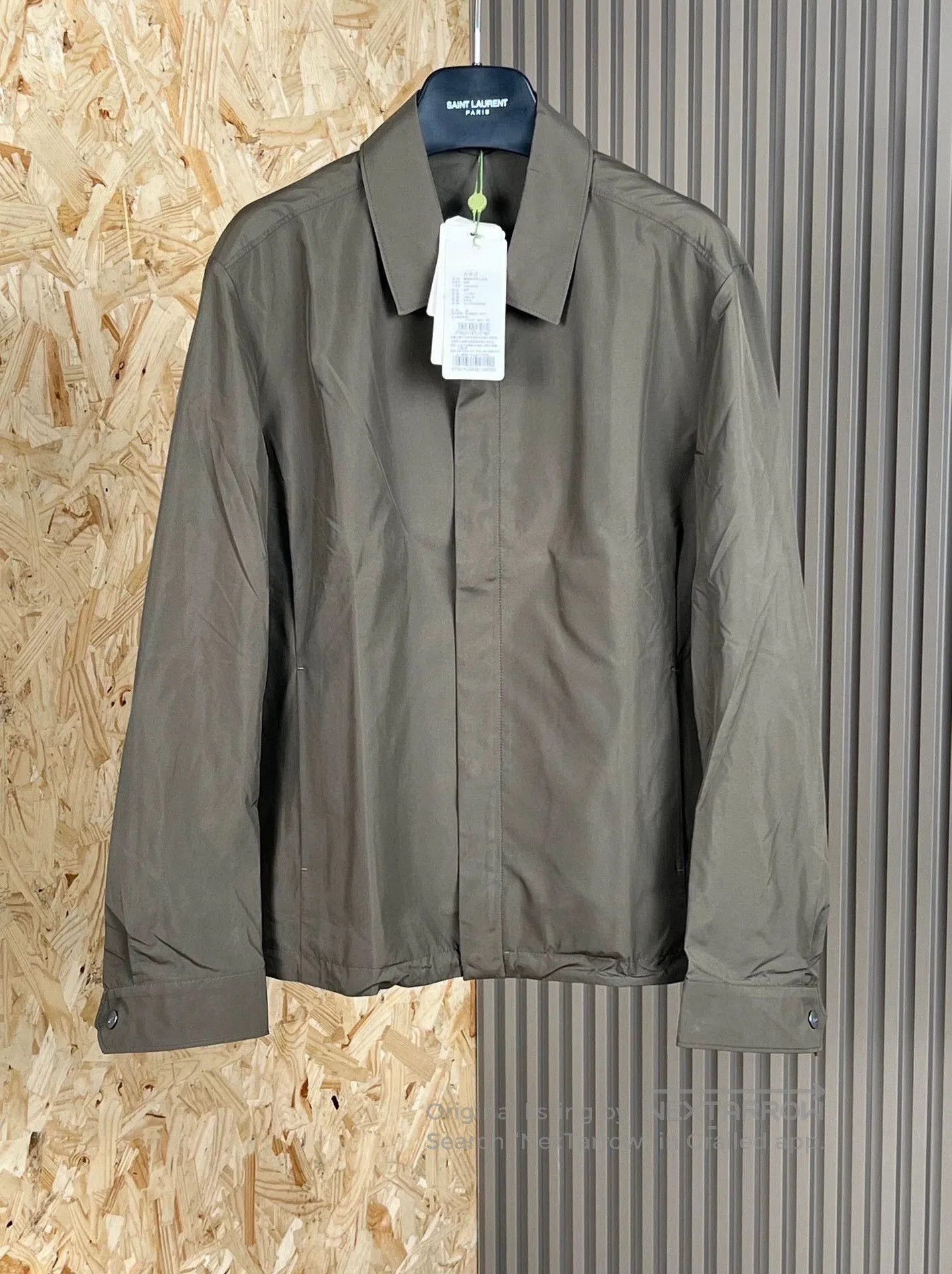 lightweight khaki zip-up jacket for men.