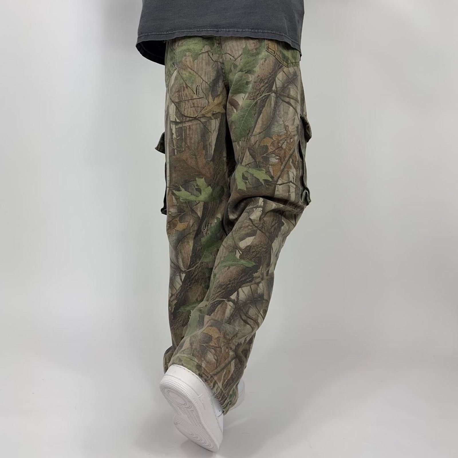 Japanese Brand × Realtree Baggy Y2K Camouflage Cargo Utility Pants Size US 38 / EU 54 - 2 Thumbnail
