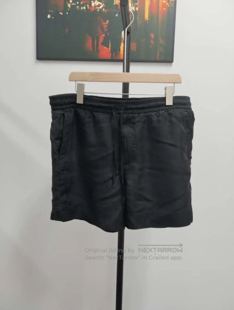 Gucci Gucci Black shorts Size US 32 / EU 48 - 2 Thumbnail