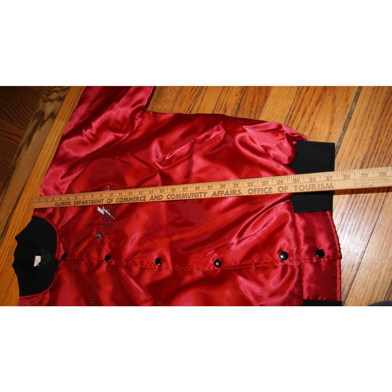 Vintage VTG DJ Laser Red Satin L Bomber Jacket Coat Quilt Lined Size US L / EU 52-54 / 3 - 9 Thumbnail