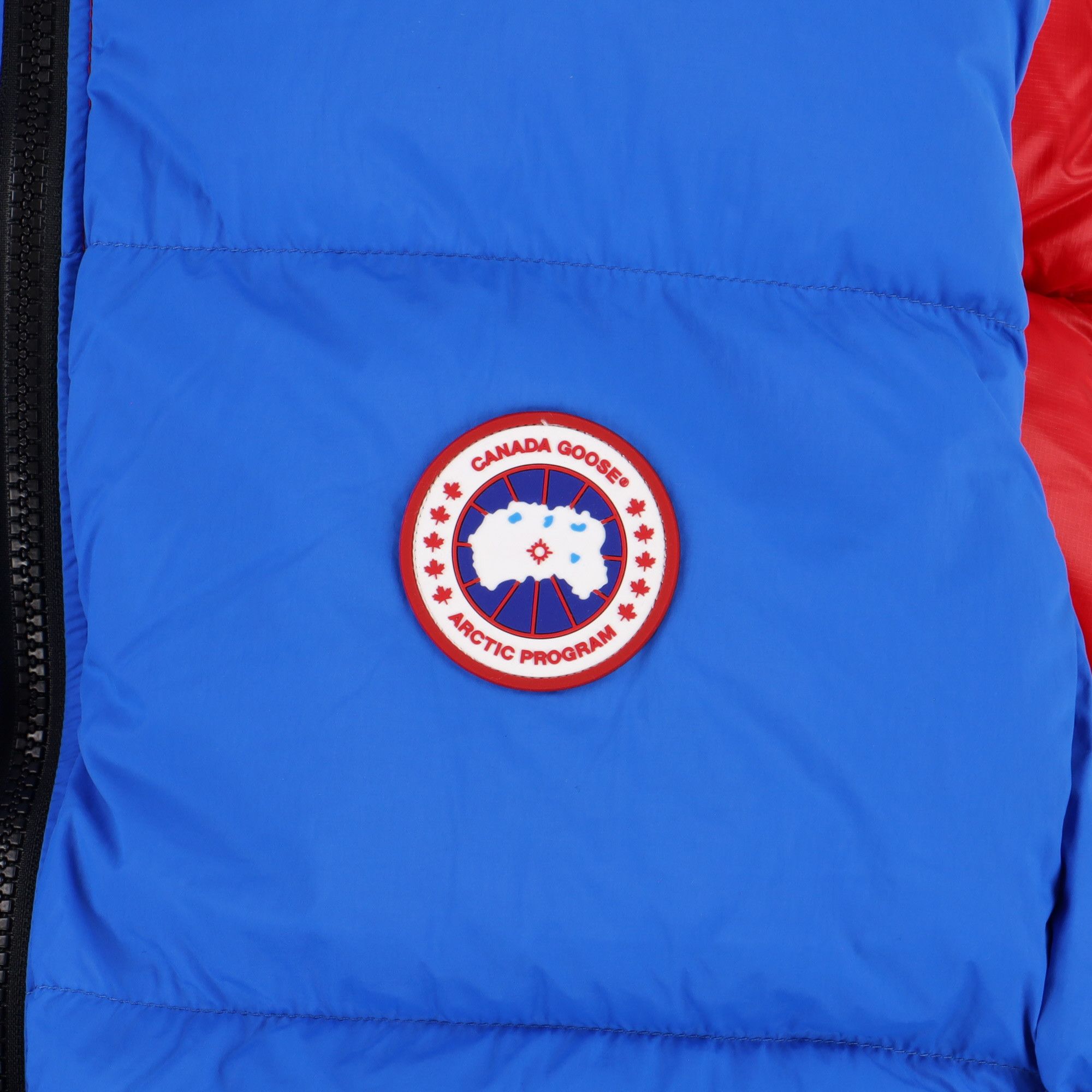 ANGEL CHEN × Canada Goose Red and Blue Reversible Bayan Puffer Vest Size XS / US 0-2 / IT 36-38 - 10 Thumbnail