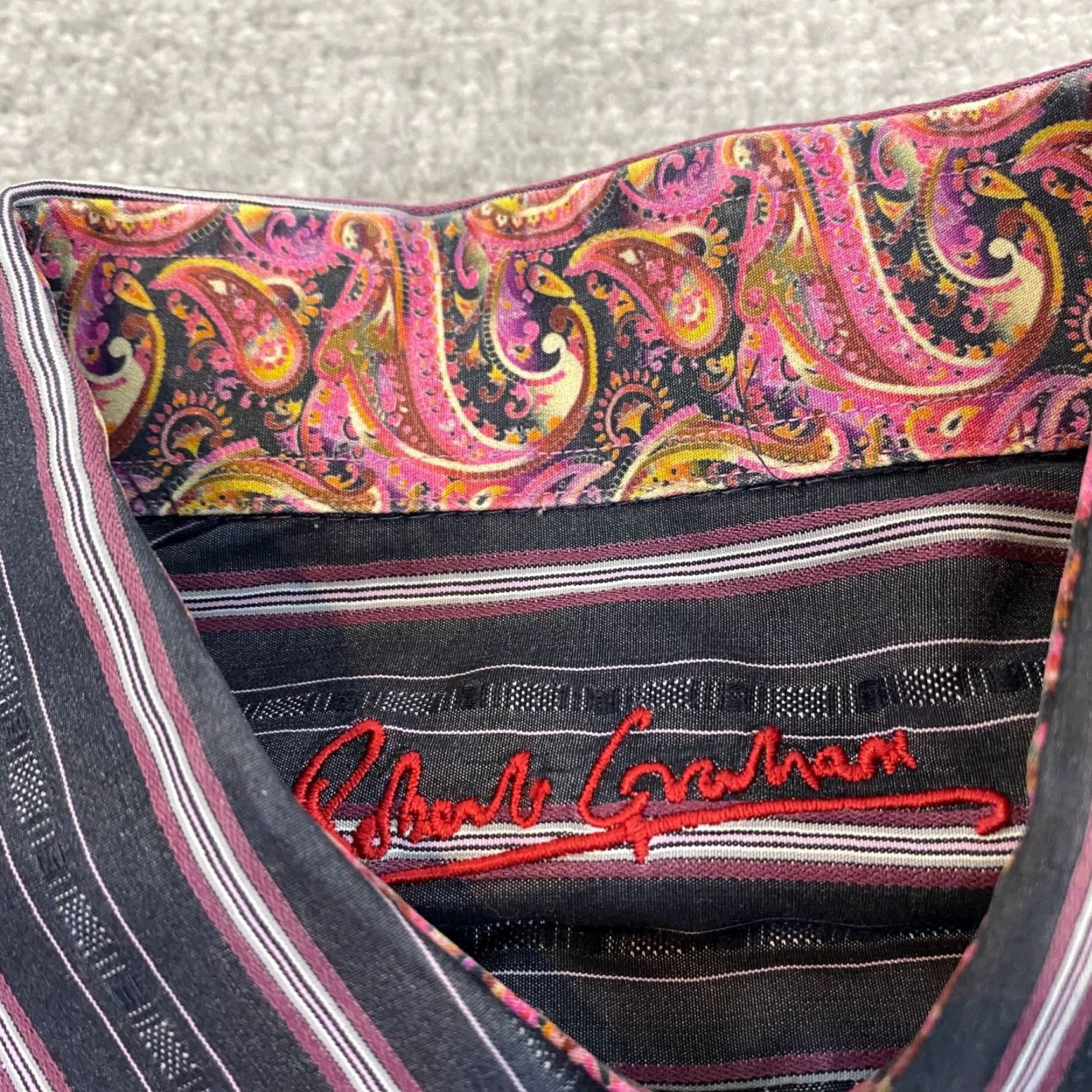 Robert Graham VINTAGE Robert Graham Shirt Mens M/L 16 Gray Red Striped Paisley Casual Dress Shirt Long Sleeve All Seasons Size US L / EU 52-54 / 3 - 4 Thumbnail