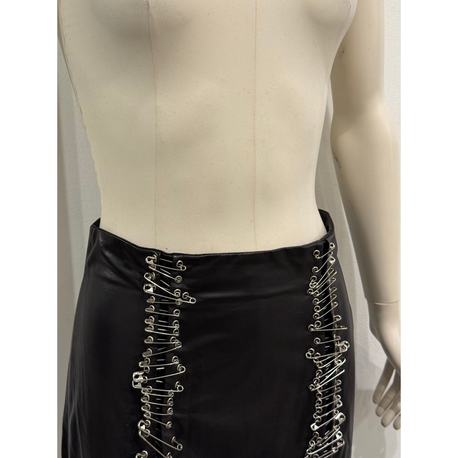 Balmain S/S2011 Balmain by Christopher Decarnin safety pin skirt Size 30" / US 8 / IT 44 - 3 Thumbnail