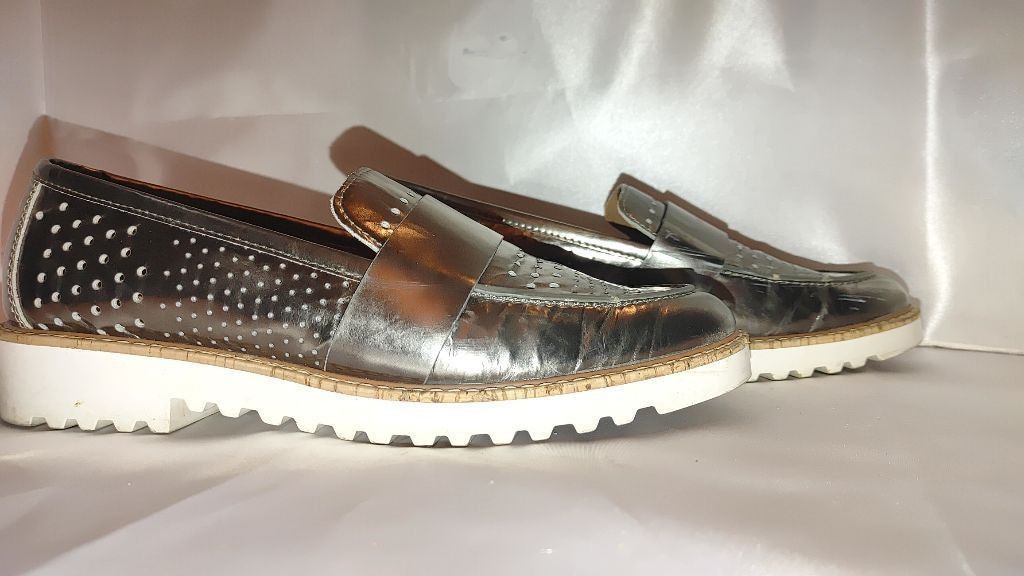 The Unbranded Brand Halogen Emily Metallic Silver Slip On Size 8.5 Size US 8.5 / IT 38.5 - 3 Thumbnail