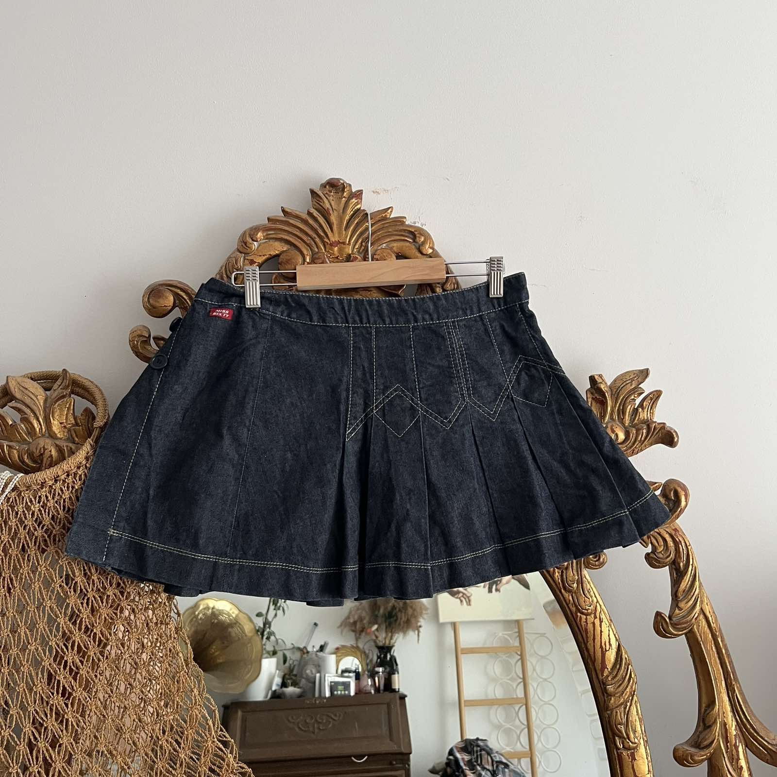Miss Sixty VINTAGE MISS SIXTY 2000s MINI DENIM SKIRT Size 34" / US 12 / IT 48 - 1 Thumbnail
