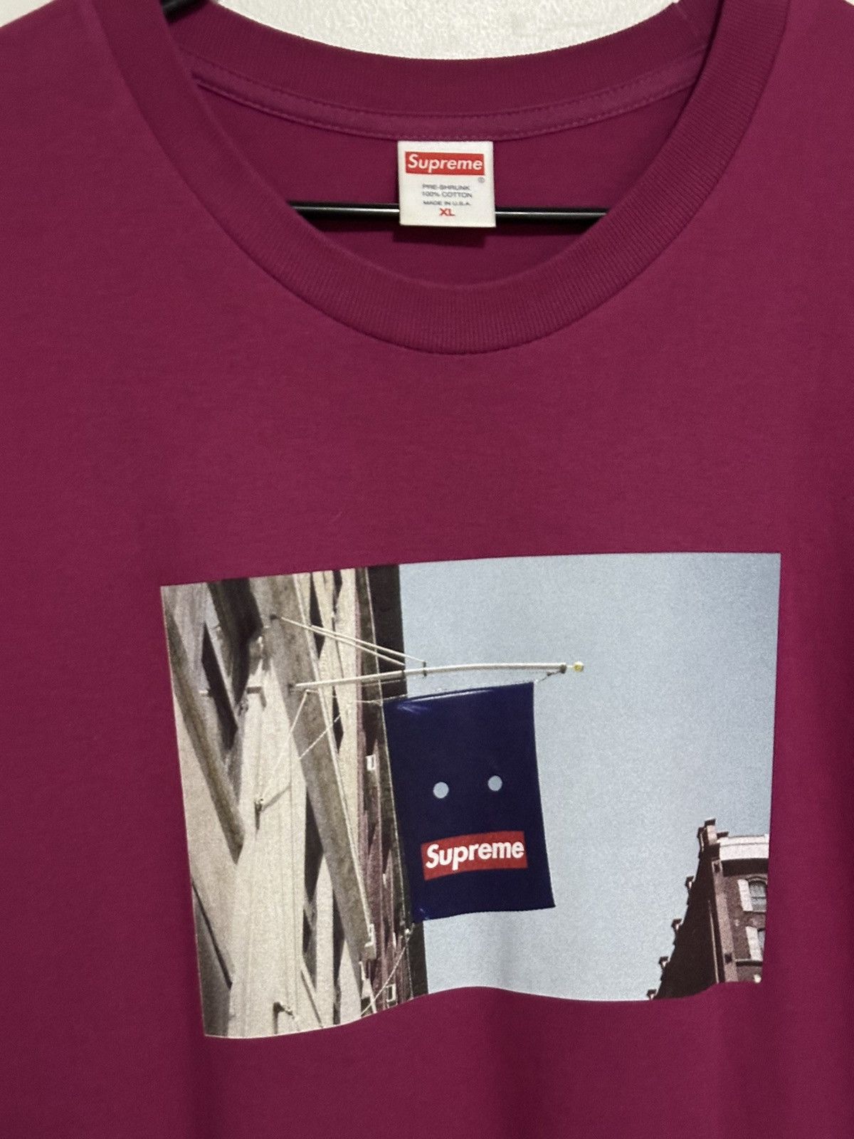 Supreme Supreme Banner Tee Size US XL / EU 56 / 4 - 2 Thumbnail