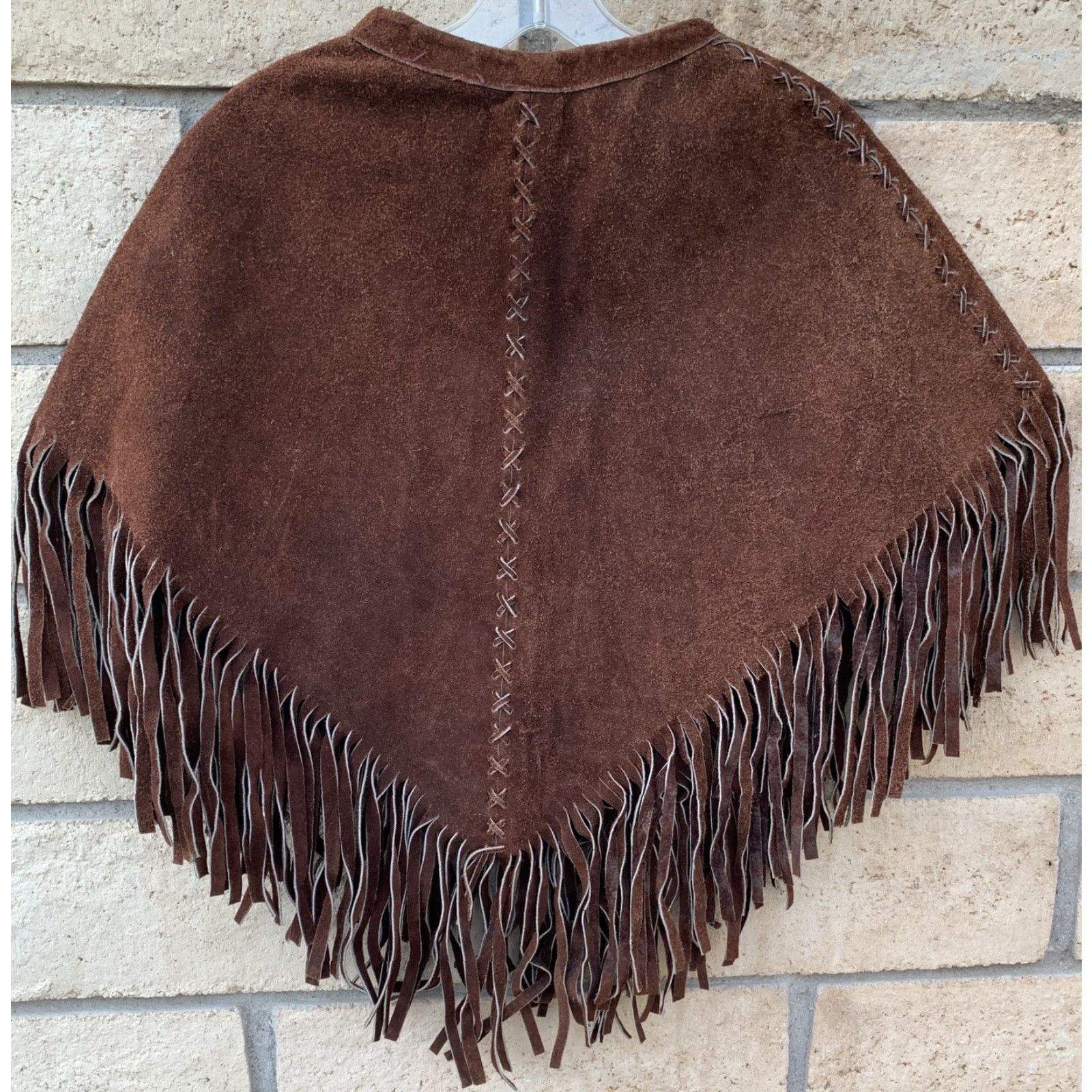 Vintage VINTAGE Western Suede Poncho Fringe Cowgirl Boho Hippie Chic Western Poncho Brown Suede Shirt Womens Mens Adults Boys Girls Size ONE SIZE - 4 Thumbnail