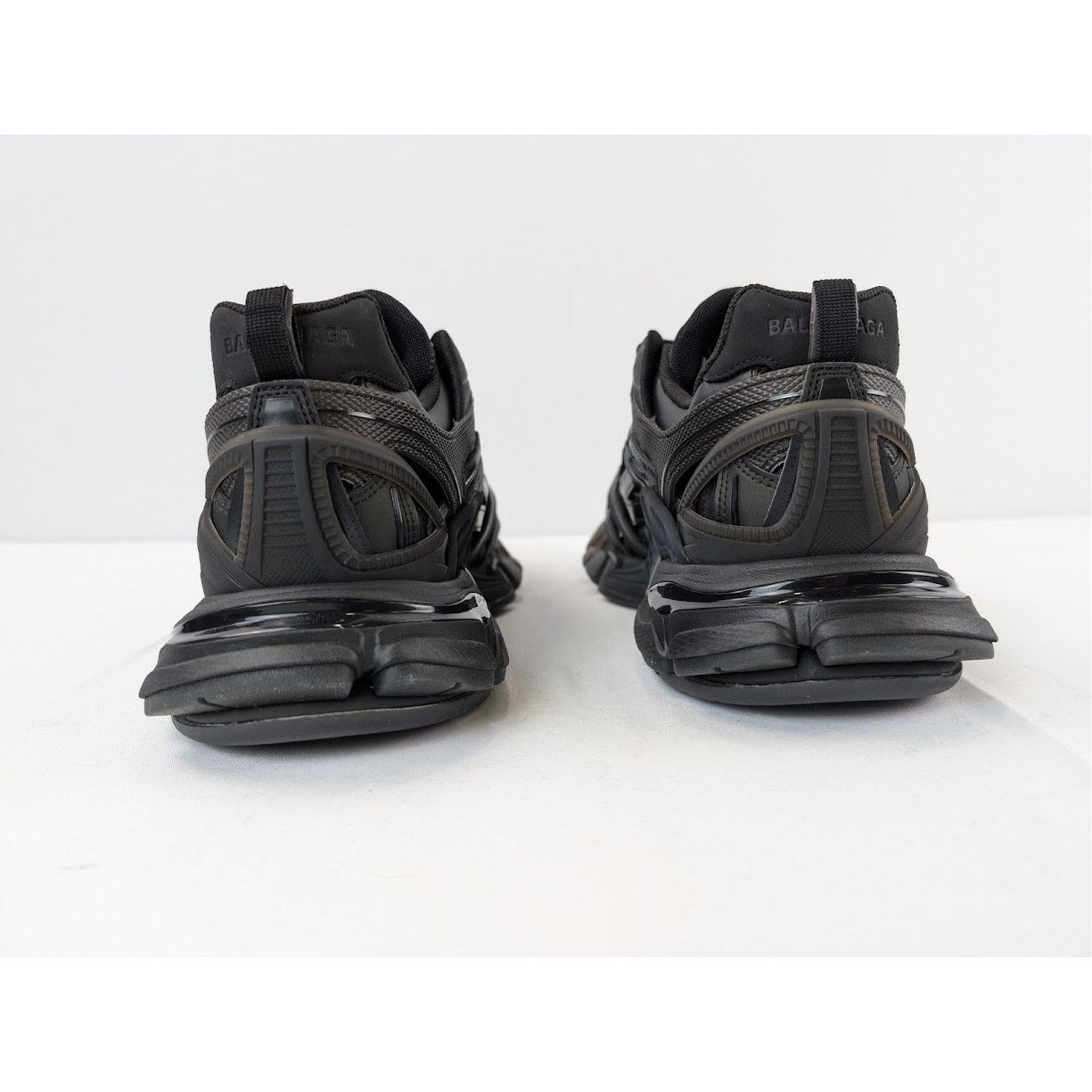 Balenciaga o1rshd1 Q:2 / Track.2 Open Sneakers in Black Size US 11 / EU 44 - 12 Thumbnail