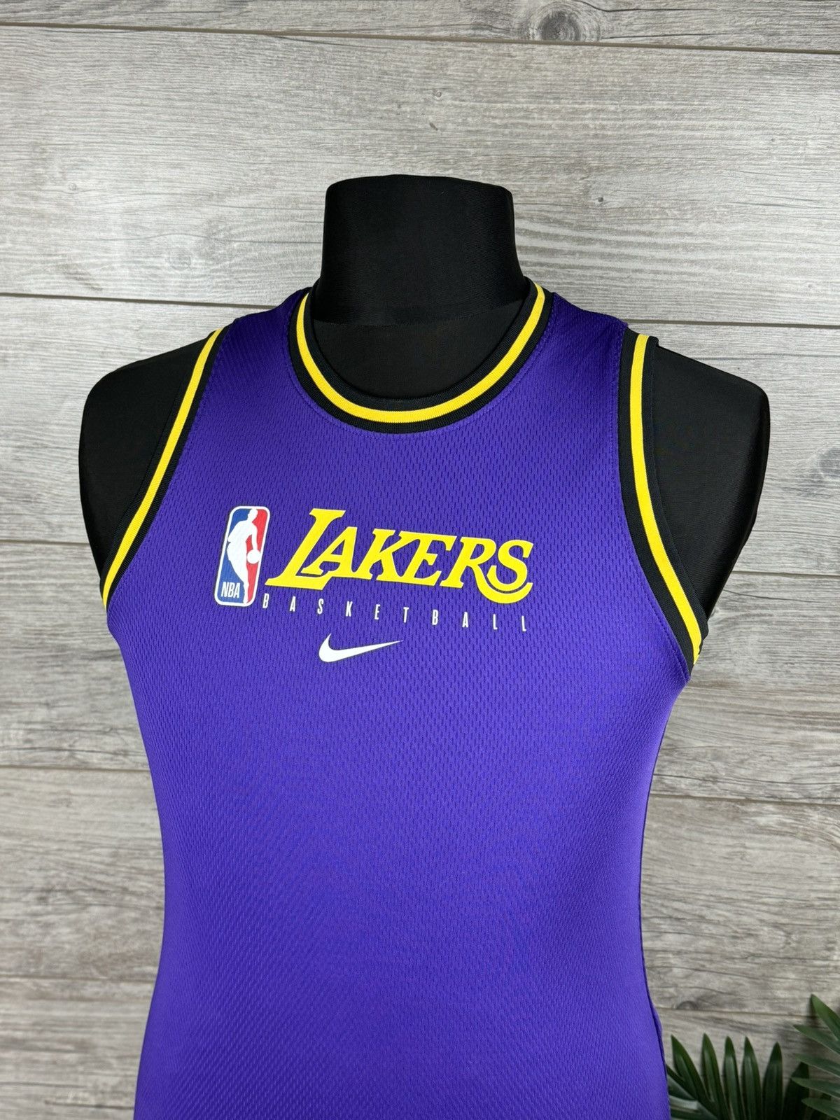 NBA × Nike Nike Basketball Lakers NBA Y2K Size Xs Size US XS / EU 42 / 0 - 1 Thumbnail