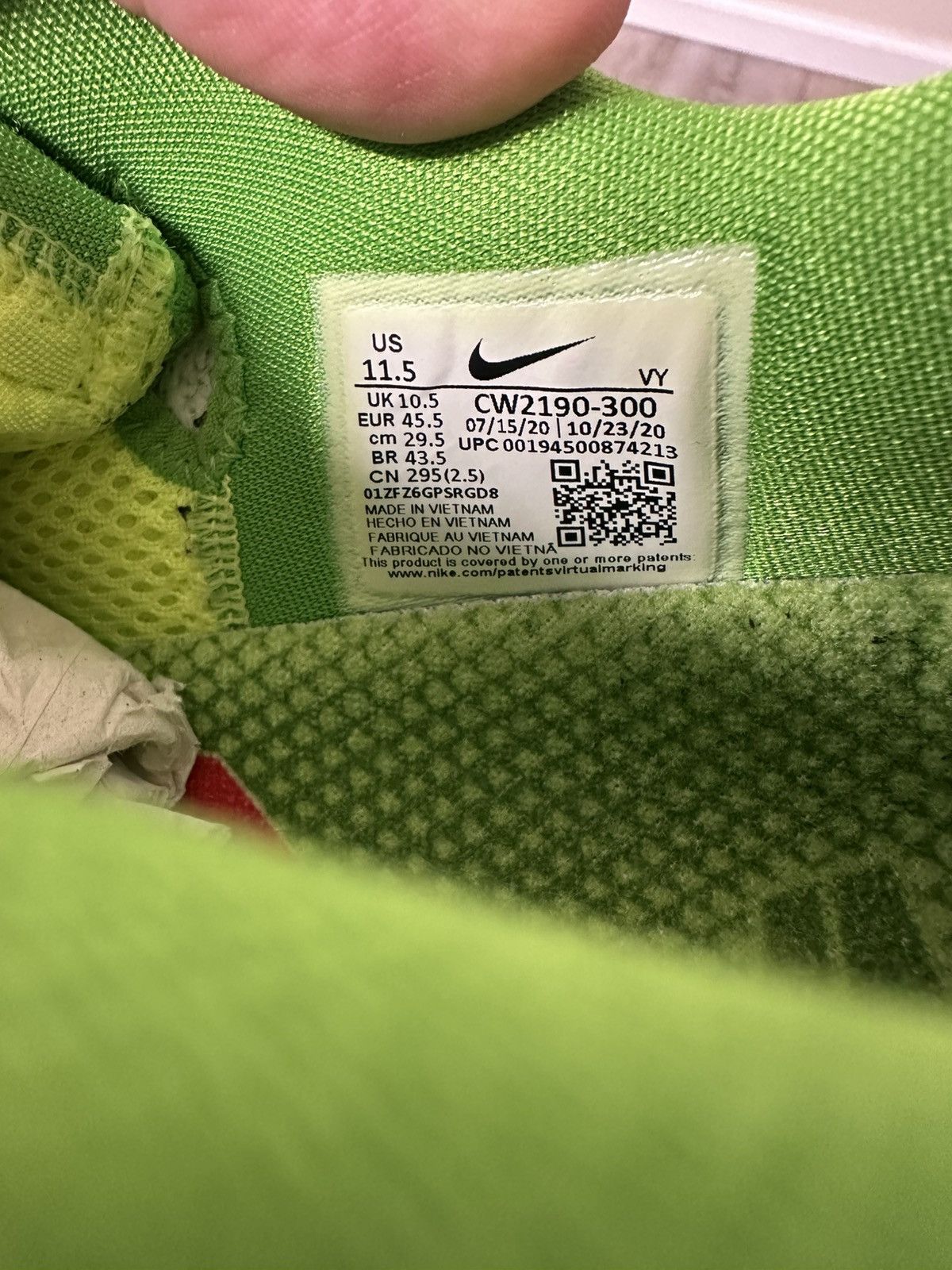 Nike VNDS Nike Kobe 6 Grinch Size US 11.5 / EU 44-45 - 7 Thumbnail