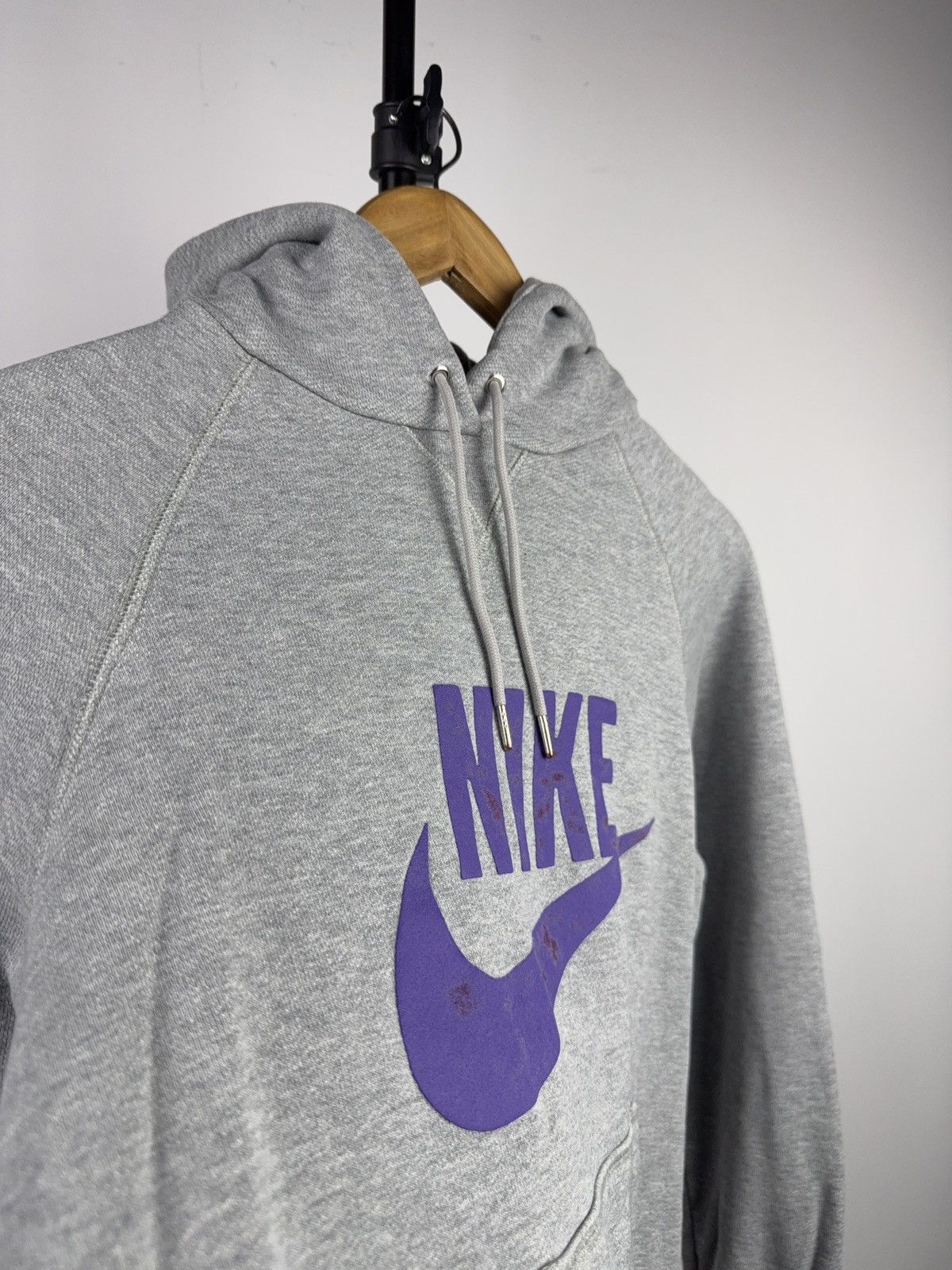 Nike 00s Retro Nike Purple Logo Y2K Sportswear Hoodie Grey Size L / US 10 / IT 46 - 4 Thumbnail
