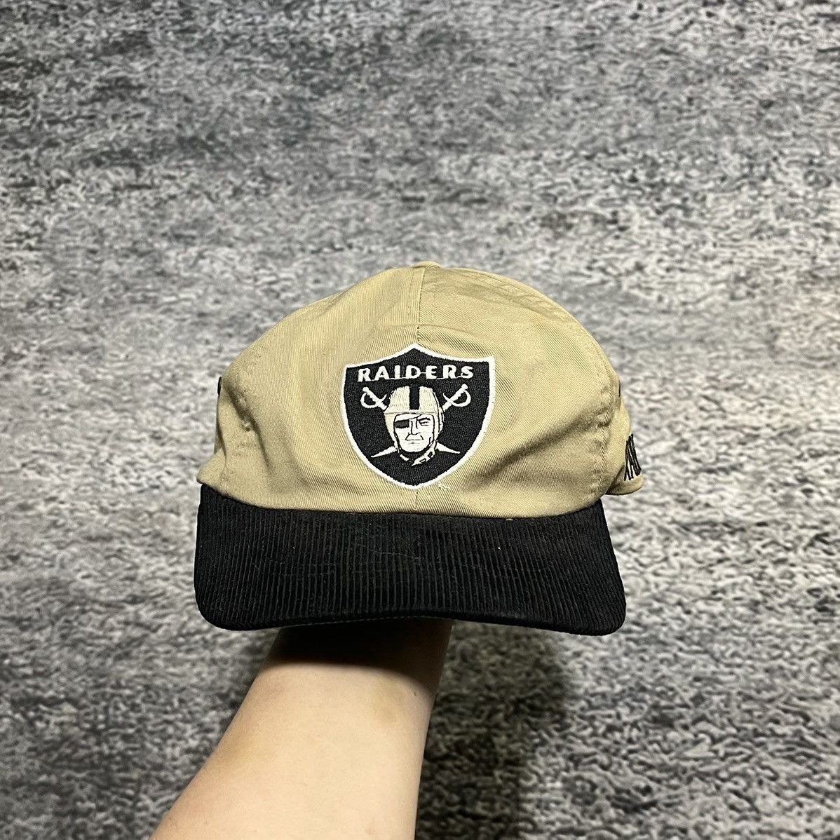 NFL Vintage 90s Los Angeles Raiders Embroidered Corduroy NFL Hat Size ONE SIZE - 1 Thumbnail