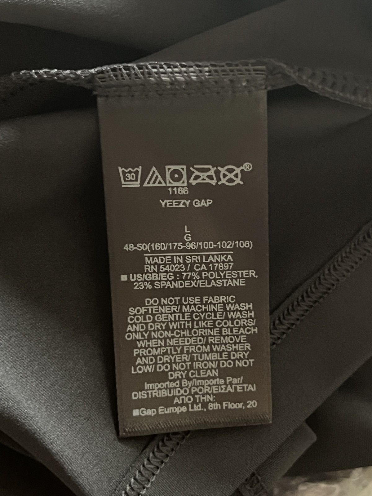 Balenciaga × Gap × Kanye West Yeezy Gap Balenciaga Second Skin Size Large Size US L / EU 52-54 / 3 - 5 Thumbnail