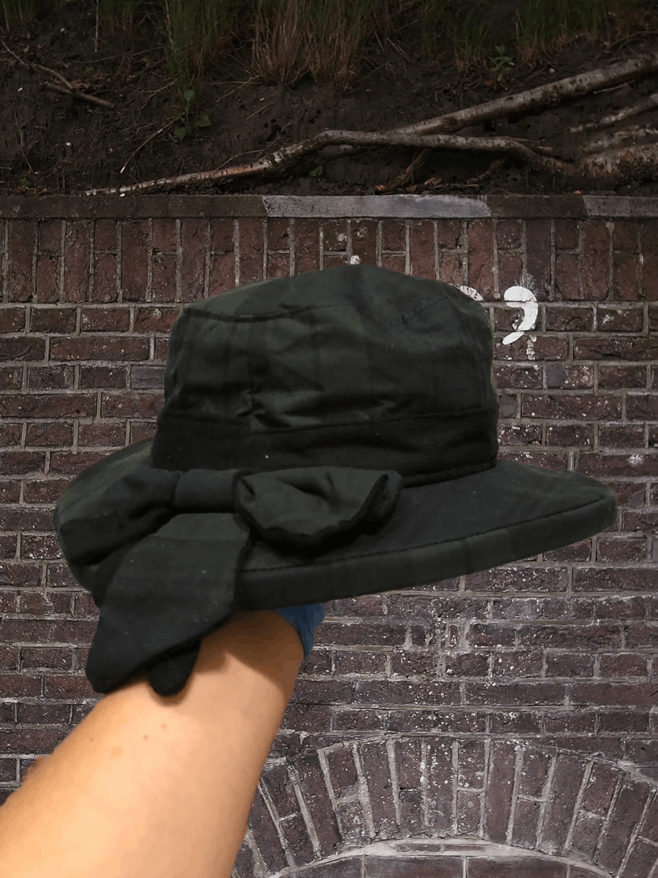 Vintage Vintage Hats black House Of Bruar Y2K Streetwear Size ONE SIZE - 1 Thumbnail